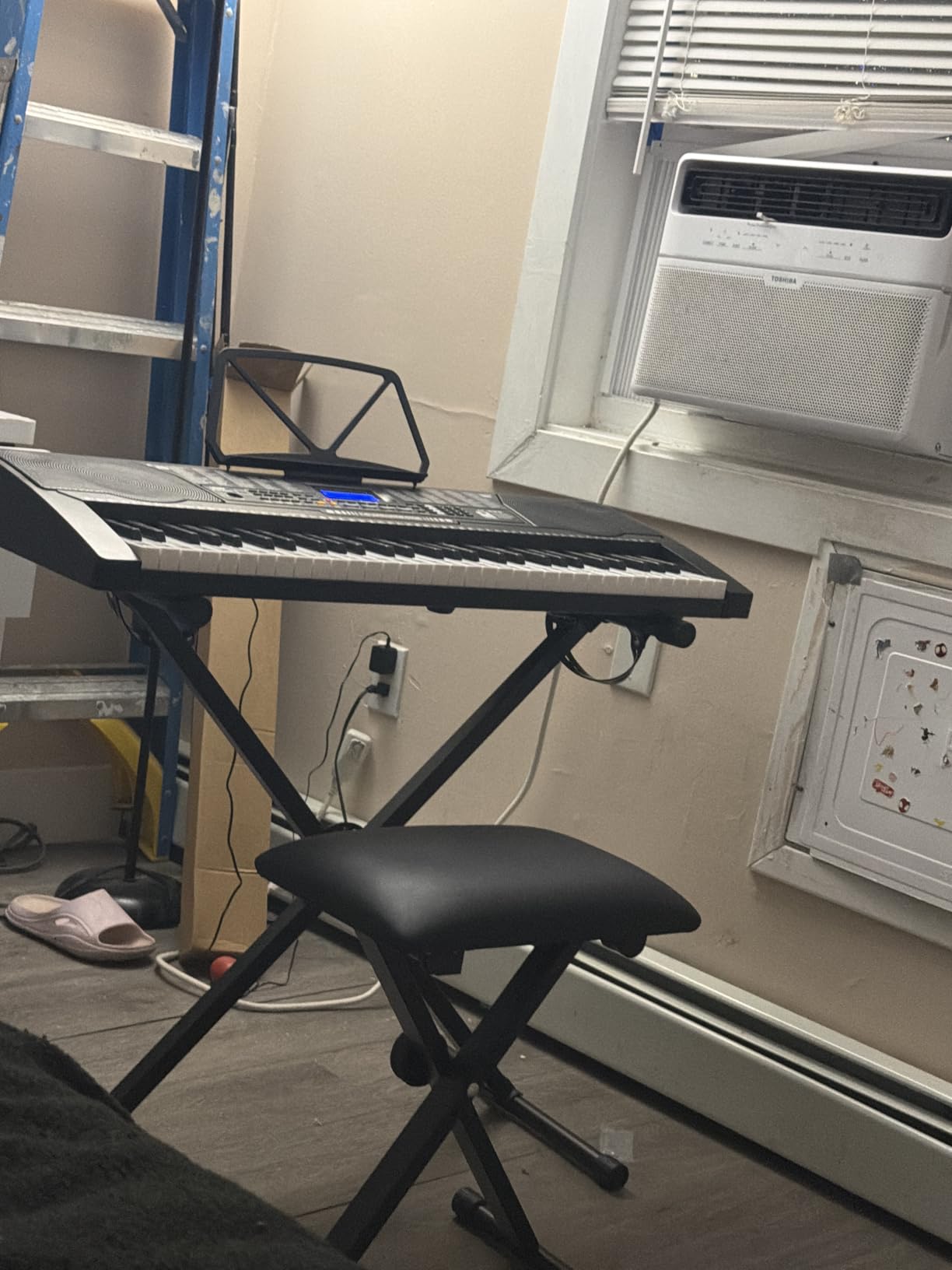 JIKADA 61 Key Portable Electronic Keyboard Piano,3 Teaching Modes customer photo 1