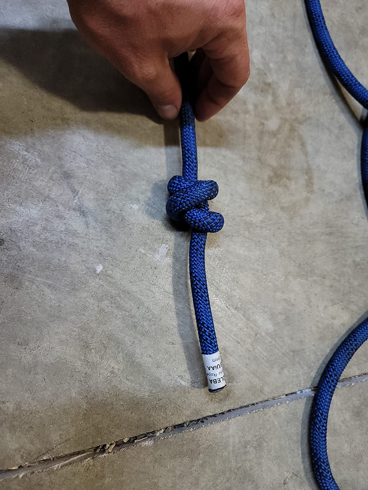 AOLEBA 10.5 mm Static Climbing Rope 10M(32ft) 20M(64ft) 30M(96ft) 50M(160ft) 70M(230ft) Outdoor Rock Climbing Rope, Escape Rope Ice Climbing Equipment Fire Rescue Parachute Rope customer photo 1