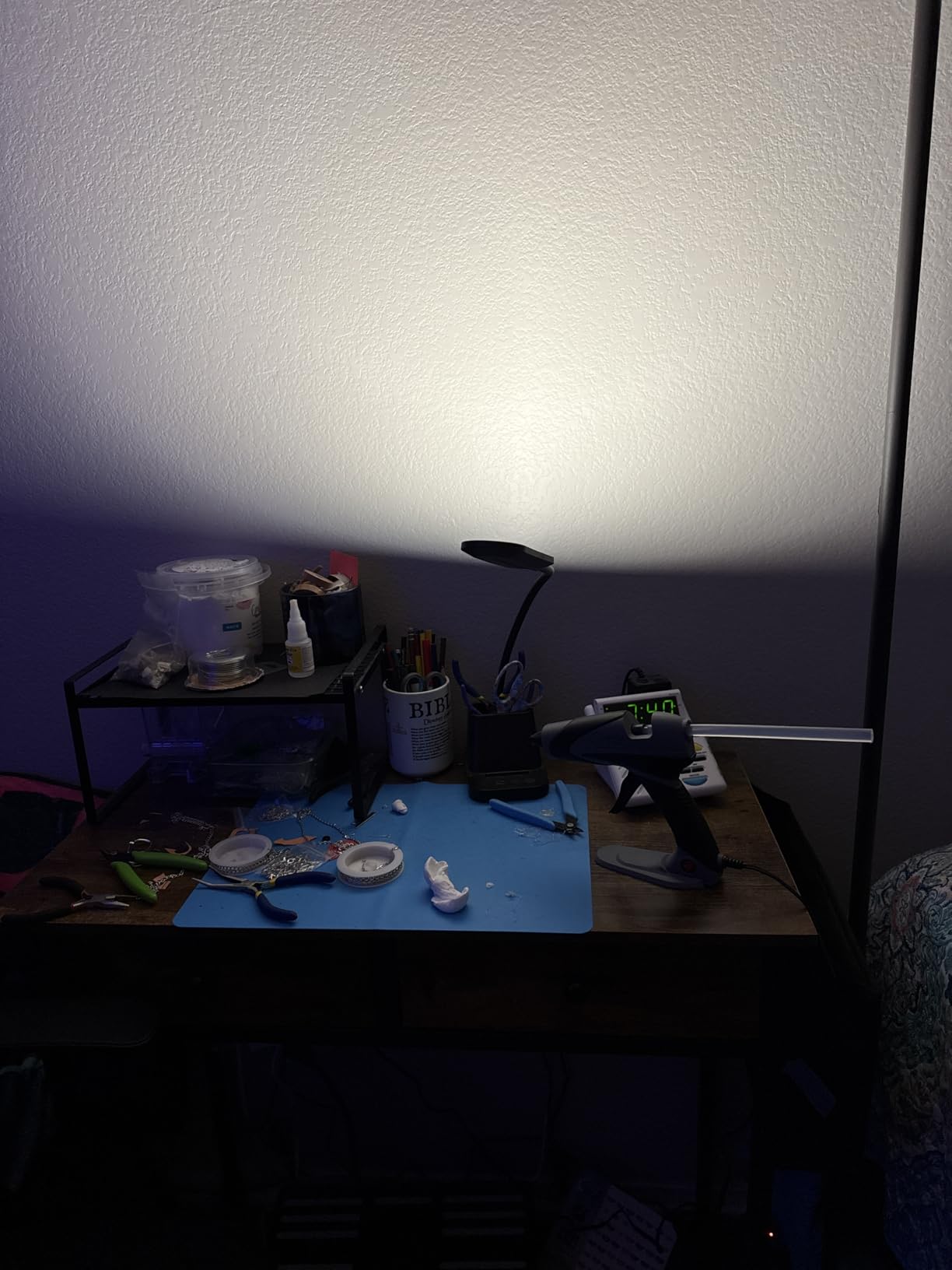AXX LED Desk Lamp with USB Charging Port for College Dorm Room | for Home Office Bedrooms, Back to School, Black, Small, 650LM, Pen Holder, Timer Settings, Gooseneck, Study Light customer photo 2