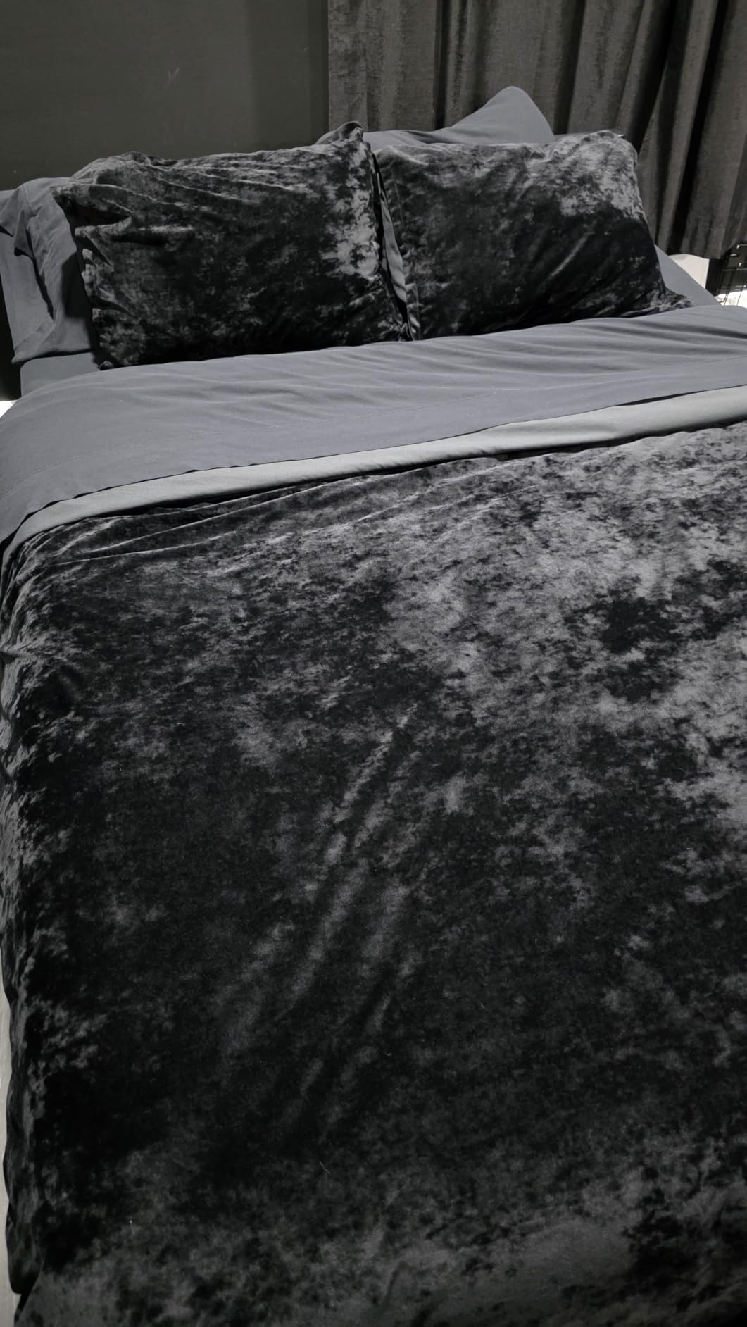 PHF Luxury Velvet Duvet Cover Set Queen Size, 3pcs 90