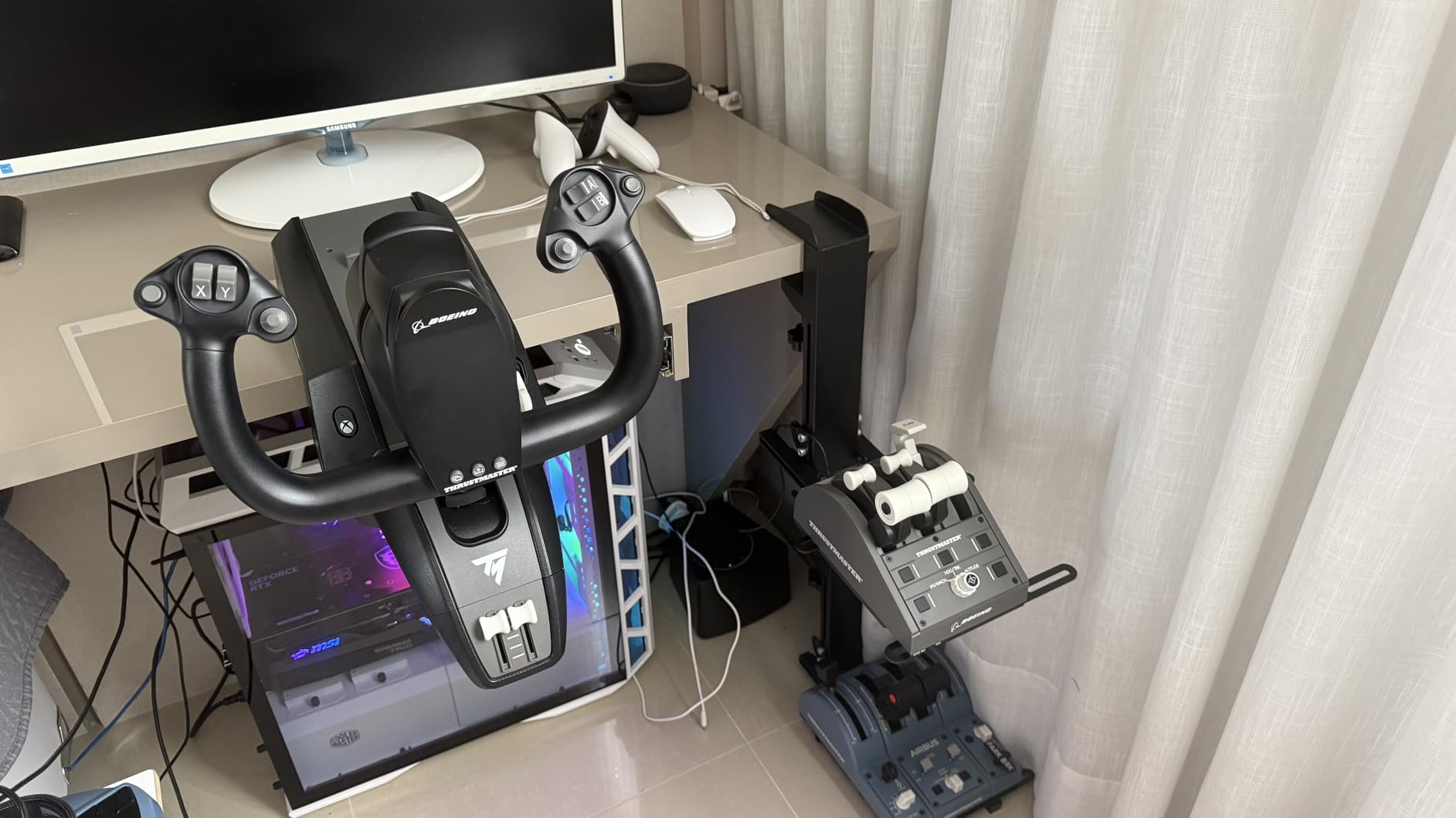Thrustmaster TCA Yoke & Quadrant Boeing Edition Flight Pack - XBOX & PC customer photo 2