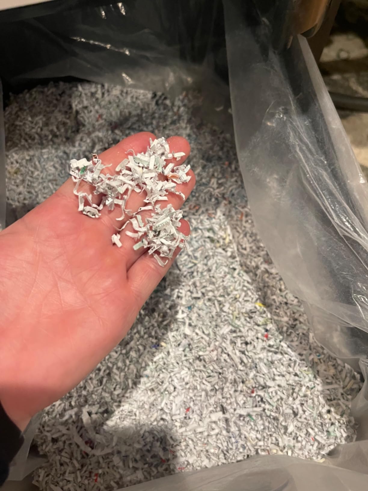 Aurora Commercial Grade 200-Sheet Auto Feed High Security Micro-Cut Paper Shredder/ 60 Minutes/Security Level P-5 customer photo 2