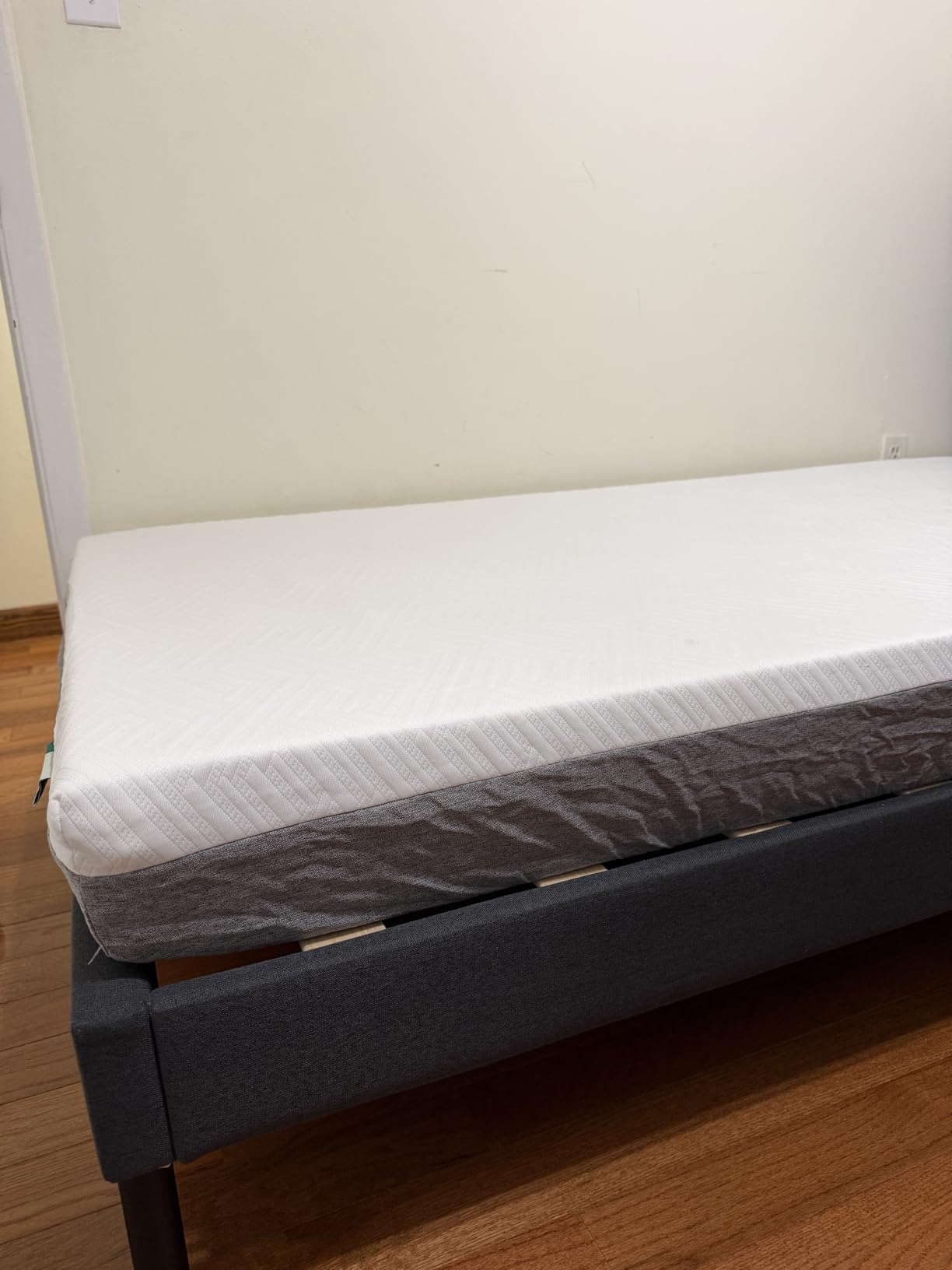 Novilla Bliss Mattress Twin Size, 8 Inch Gel Memory Foam Mattress, Cool Night Sleep & Pressure Relief, CertiPUR-US Certified, Medium Firm Feel customer photo 1