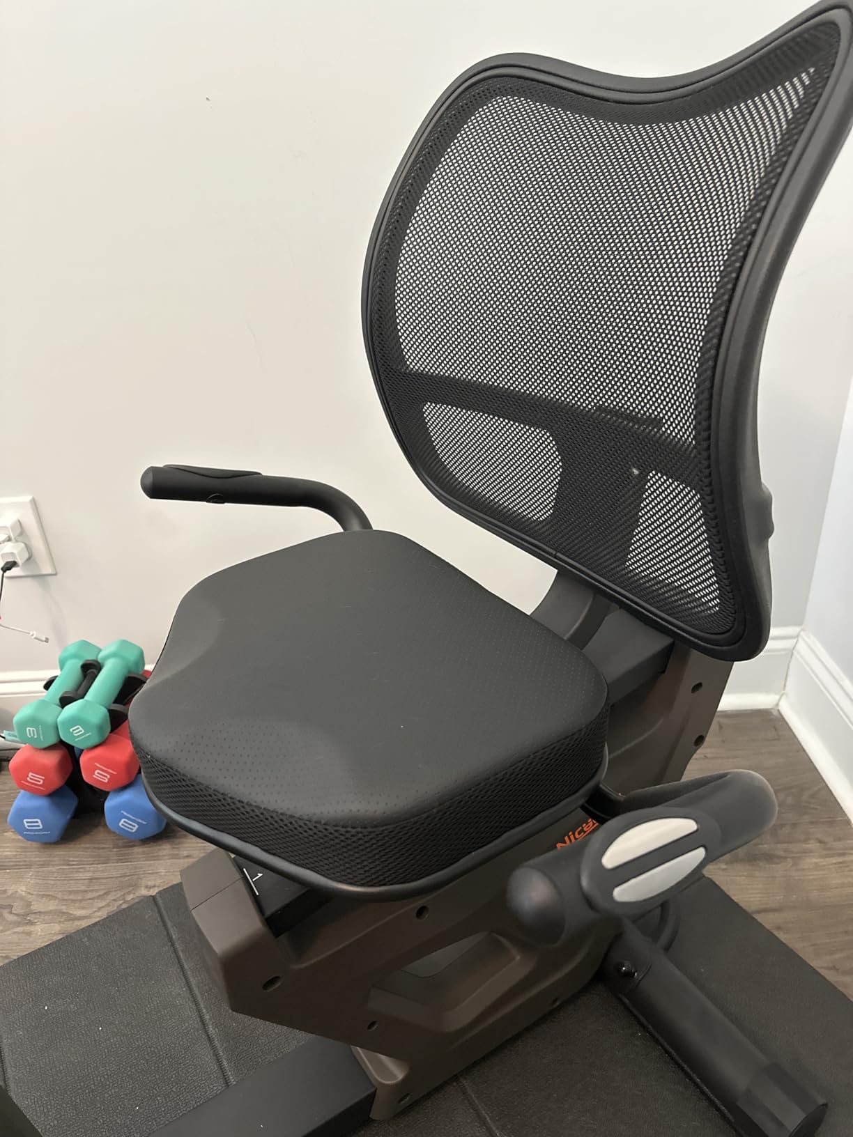Niceday Recumbent Exercise Bike for Home Stationary Bike with APP Training customer photo 1