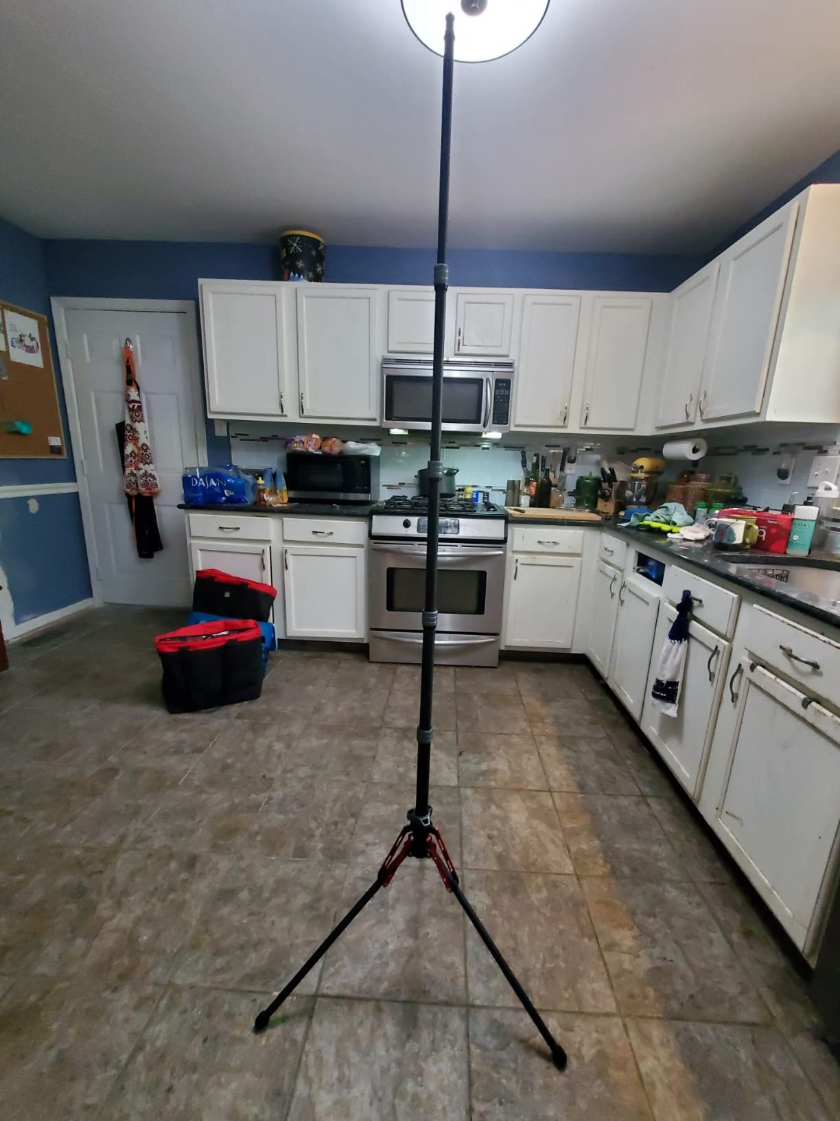 ULANZI Light Stand Carbon Fiber MT-49, Adjustable Tripod Stand for Photography with Phone Clip, 194cm/76.4inch Studio Sturdy Tripod for Speedlight Flash Softbox Strobe Light Camera with Carrying Bag customer photo 2