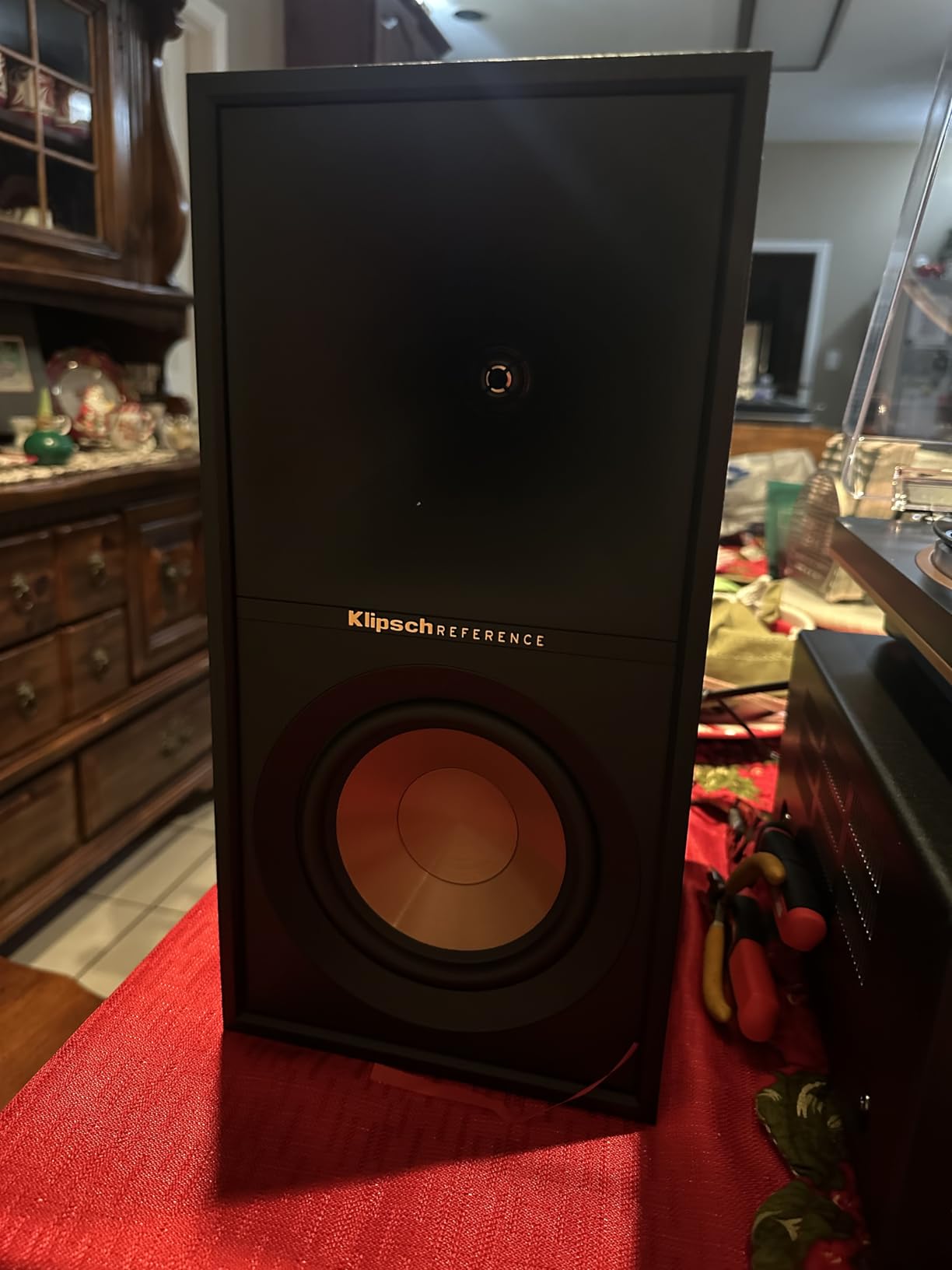 Klipsch Reference Next-Generation R-50M Horn-Loaded Bookshelf Speakers with 5.25” Spun-Copper Woofers for Best-in-Class Home Theater Sound in Black customer photo 1