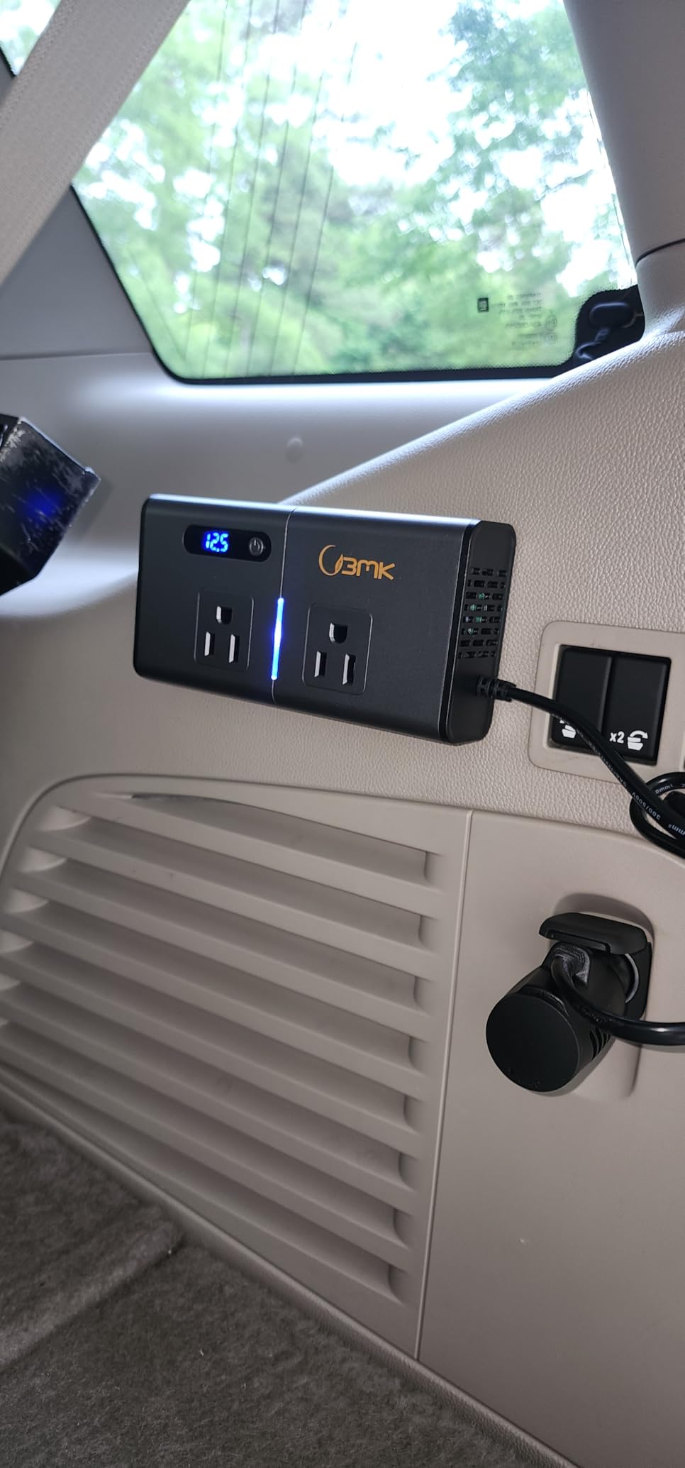 200W 7-in-1 Car Power Inverter DC 12V to 110V AC with Dual PD 36W USB-C & QC 3.0 30W, 2 AC Outlet Car Plug Adapter, LED Voltage Display, Quiet Cooling Fan for Laptop Road Trip Camping customer photo 1