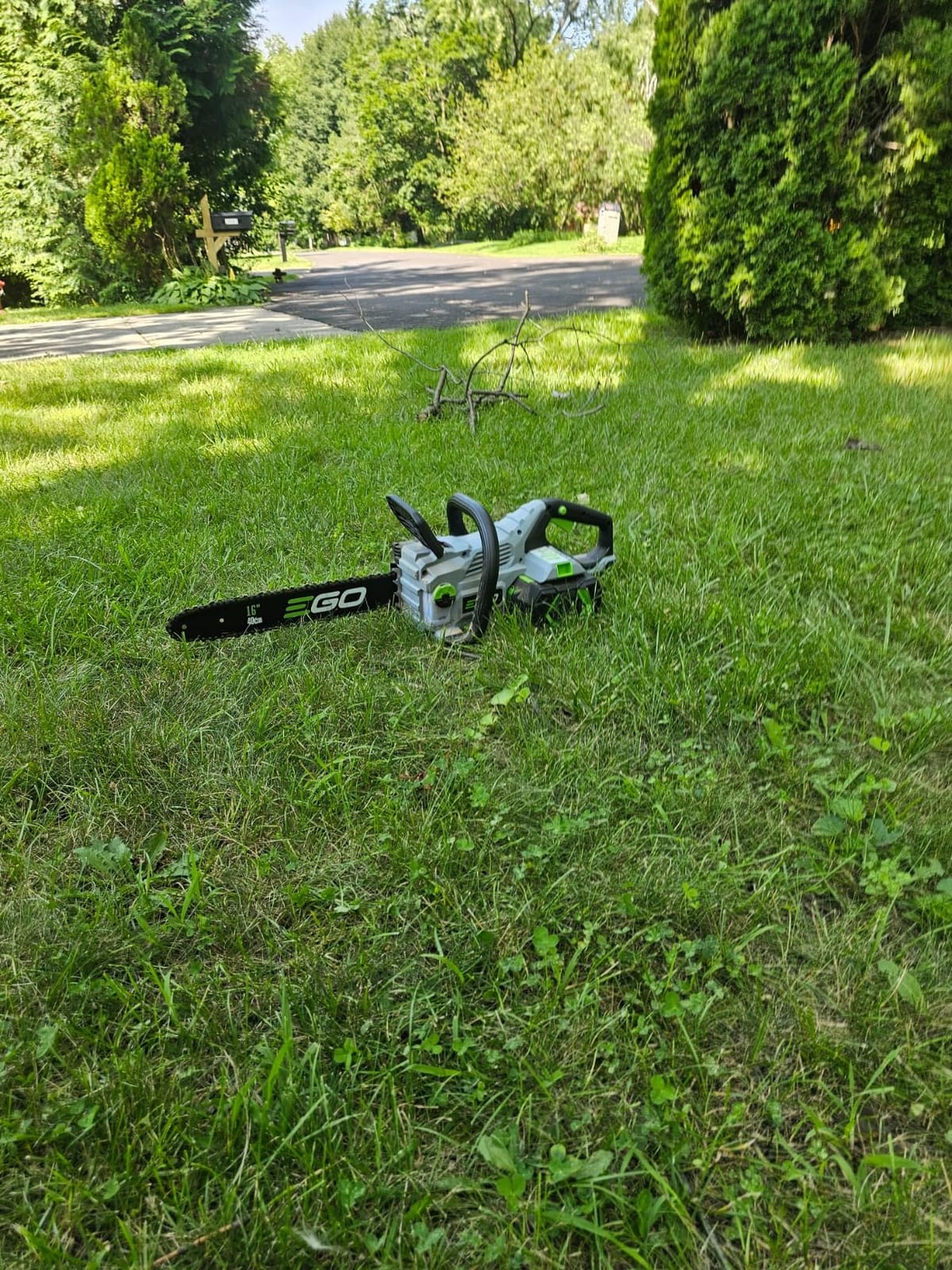 EGO POWER+ Chain Saw, 16” Battery Powered Chainsaw, Electric Cordless, Includes 56V 4.0Ah Battery and Charger – CS1613 customer photo 2