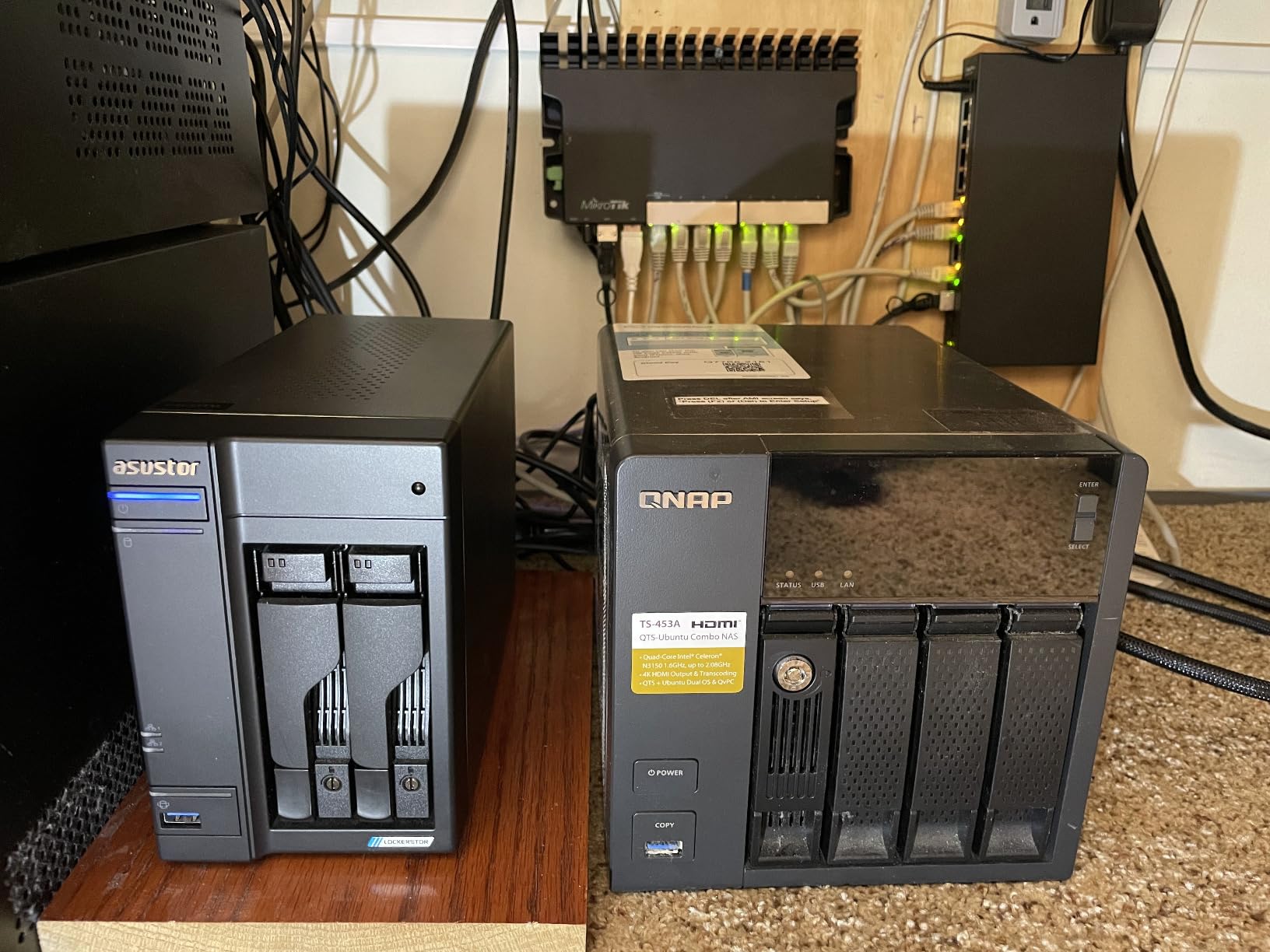 Asustor Lockerstor 2 Gen2 AS6702T - 2 Bay NAS Plex Media Server (Diskless) customer photo 2