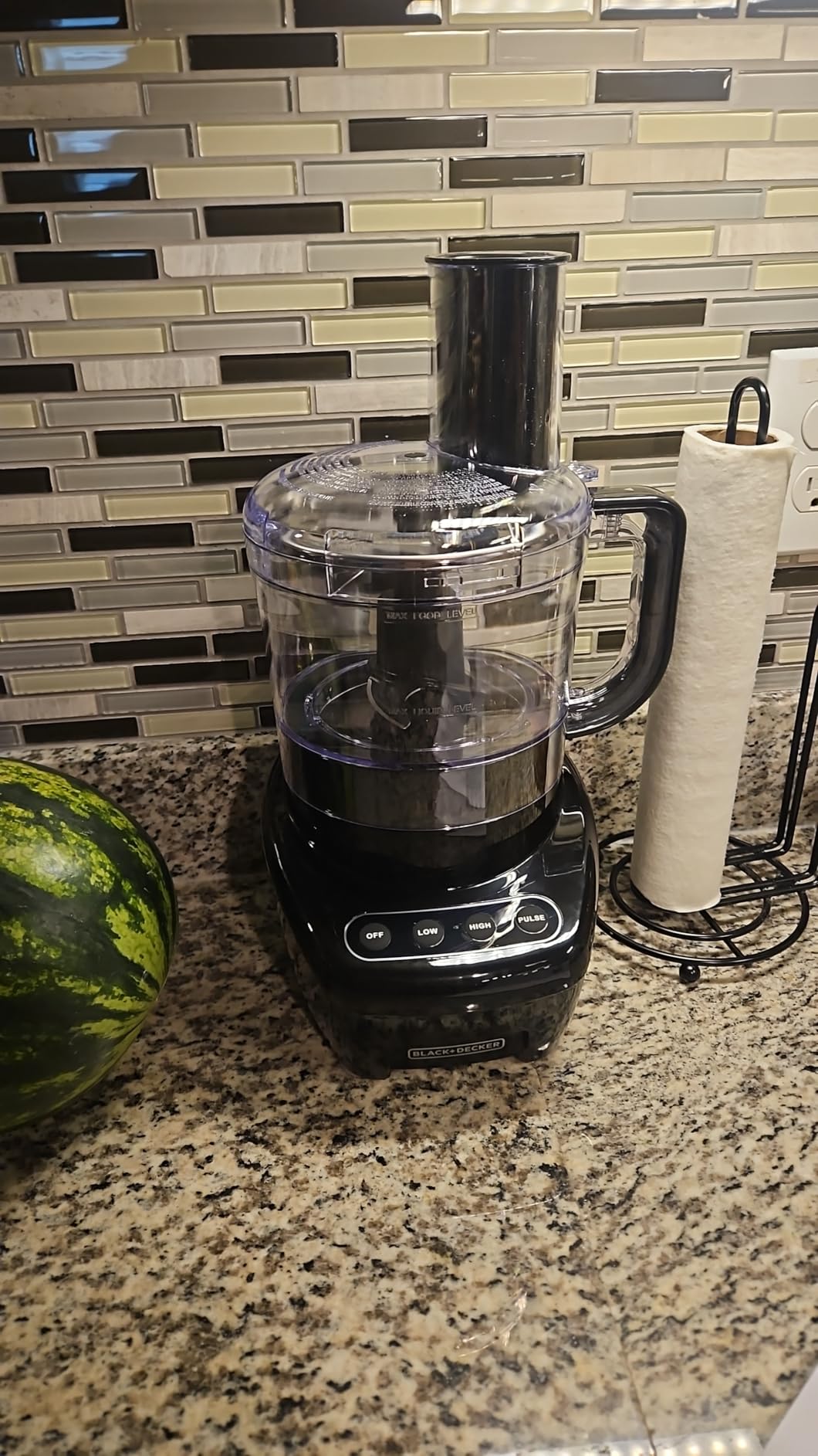 BLACK+DECKER Food Processor and Vegetable Chopper, Stainless Steel Blade, 8-Cup Capacity, 450W Power with Attachments to Shred, Slice, Mince, Grind, and Puree | Food Processor with easy assembly, chopping, slicing, shredding, 2 speeds, pulse & dishwasher-safe. customer photo 2