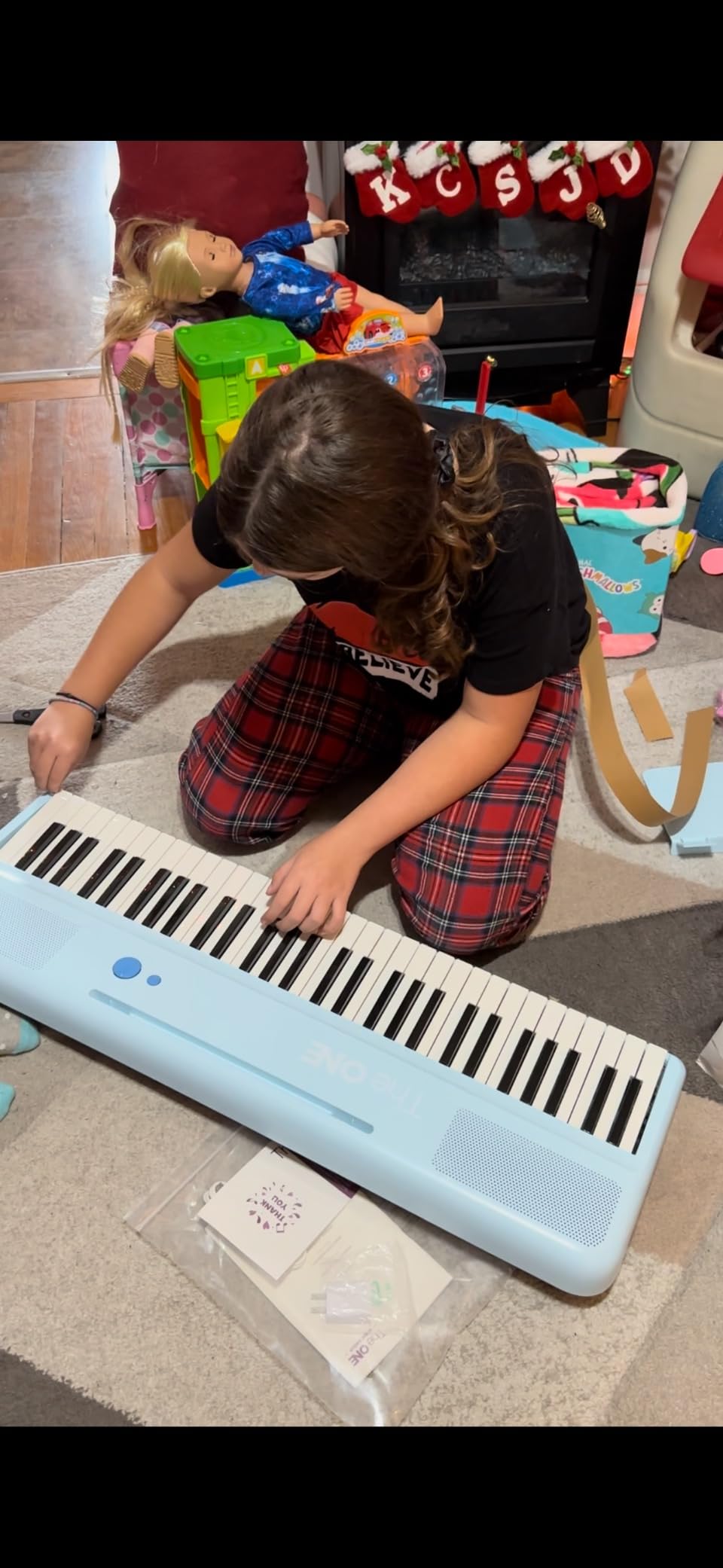 The ONE Smart Keyboard COLOR 61 Lighted Keys Piano Keyboard, Electric Piano for Beginners with 256 Tones, 64 Polyphony, Built-in LED Lights & Apps, Supports USB MIDI/Headphones (Purple) customer photo 1