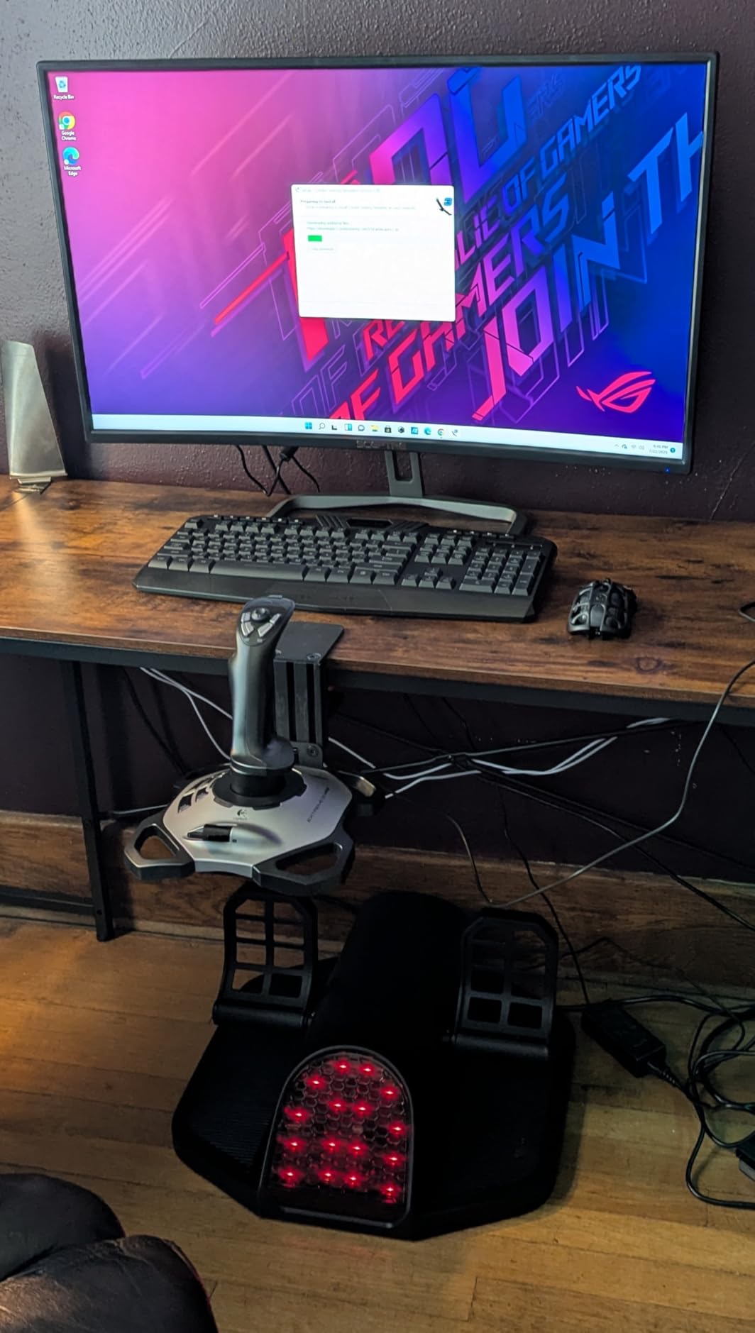 Honeycomb Aeronautical Charlie Rudder Pedals - PC- Realistic and Immersive Flight Experience - Left and Right Toe Brake Axis - Adjustable Feet Angles | Adjustable feet angles, PC- realistic and immersive flight experience, left and right toe brake axis customer photo 1