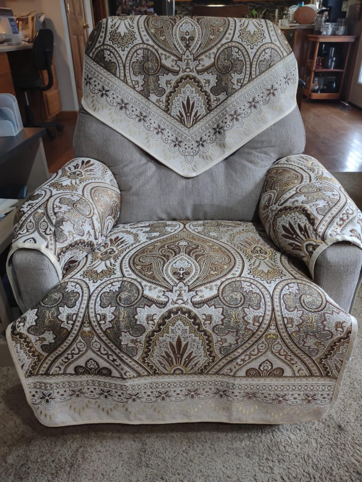 Recliner Chair Covers Non Slip Waterproof Large Recliner Covers for Leather Recliner, Electric Reclining Chair Covers for Living Room Dog Sofa Recliner Cover Furniture Protective Brown customer photo 2