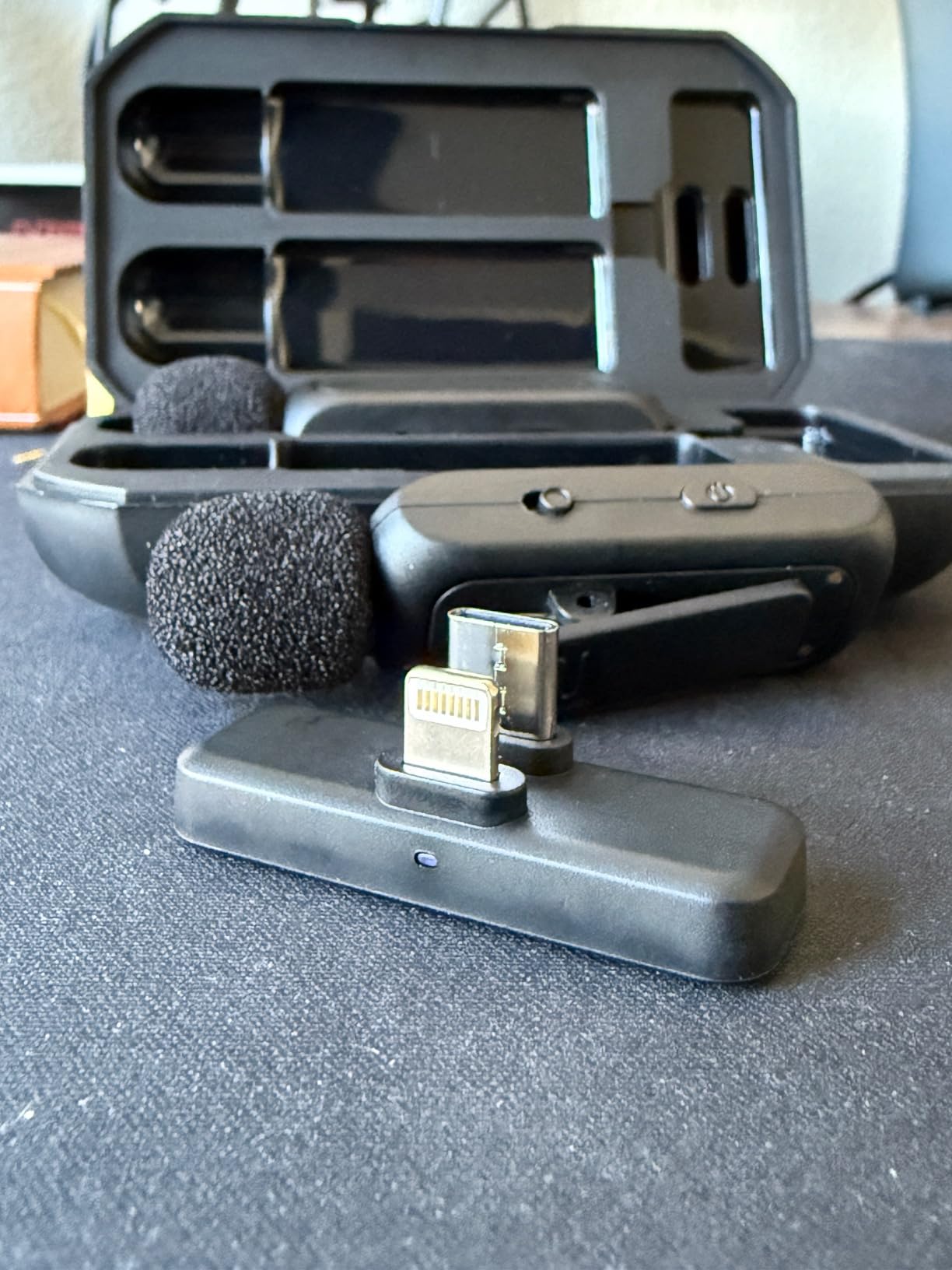 Ecomxia 2 Pcs Wireless Lavalier Microphone for iPhone iPad Android with Charging Case 7H Clip on Lapel Microphone Wireless for Video Recording Vlogging, YouTube, Interview, 3 Mode Denoise, 70ft customer photo 1