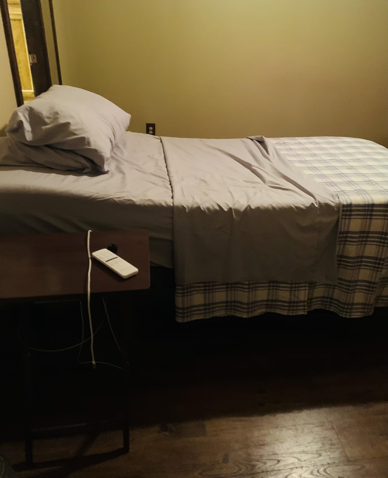 SFE Twin XL Adjustable Bed Frame and Mattress - 12