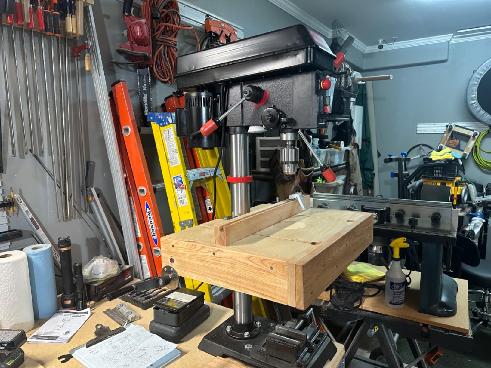 BUCKTOOL 12-Inch Benchtop Drill Press, 580-3200 RPM, 6.2A 3/4 HP Motor customer photo 1