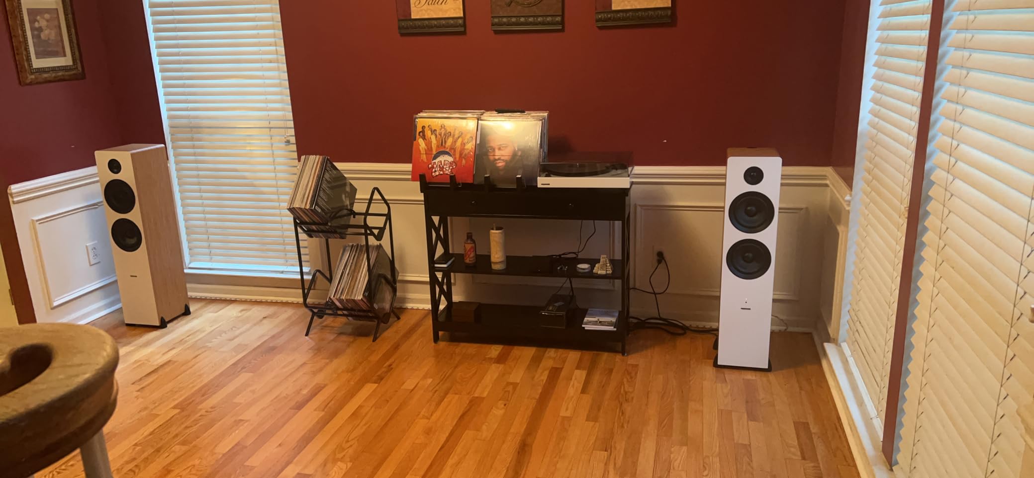 Fluance Ai81 Elite Powered 2-Way Floorstanding Tower Speakers, 150W Built-in Amplifier for 2.0 Stereo Music & Movie Listening, TV, Turntable, PC & Bluetooth - 2x RCA, Optical, Sub Out (Natural Walnut) customer photo 1