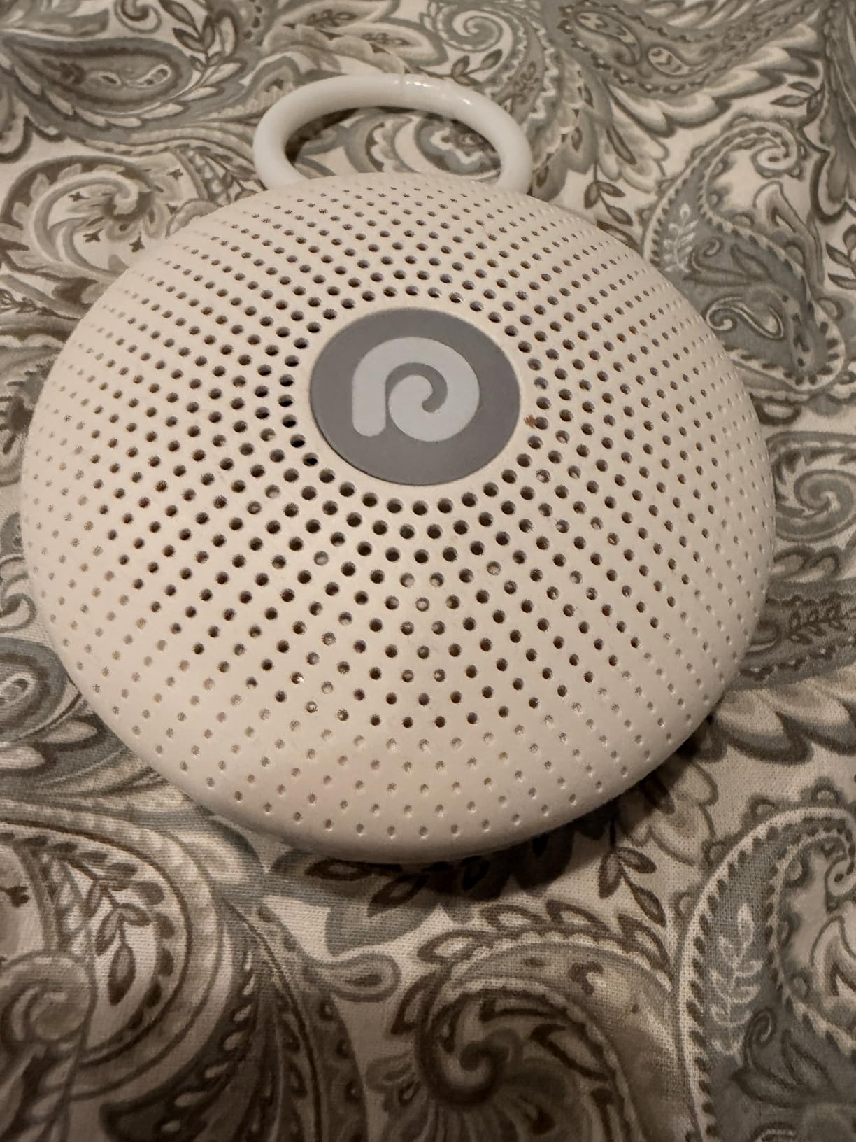 Dreamegg Portable Noise Machine for Baby Adult, Features Powerful Battery, 21 Soothing Sound, Noise Canceling for Office & Sleeping, Sound Therapy for Home, Travel, Registry Gift, Classic White customer photo 1