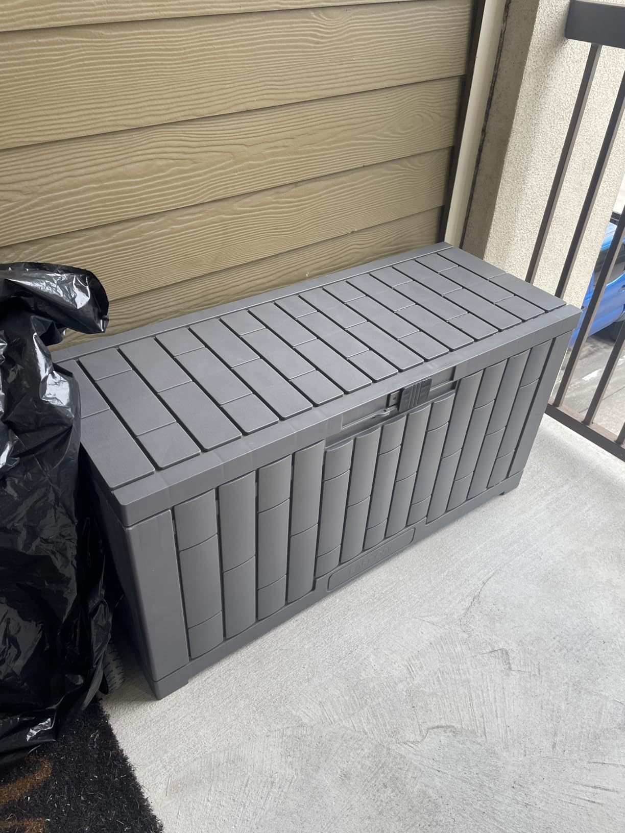 EAST OAK Outdoor Storage Box, 60 Gallon Deck Box Indoor and Outdoor Use, Waterproof Resin Storage Bin for Patio Cushions, Gardening Tools, Lockable, UV Resistant, Grey customer photo 1