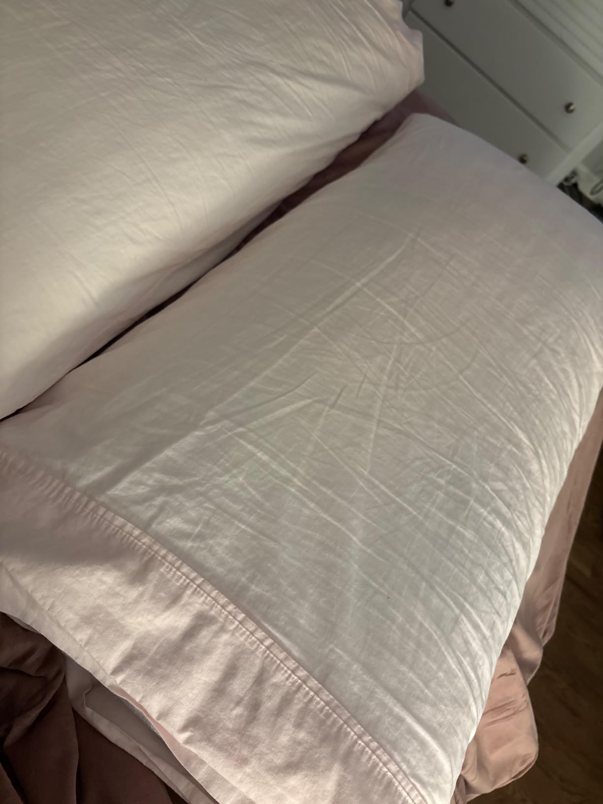 Meoflaw Adjustable Cooling Bed Pillows for Sleeping Queen Size Set of 2 | Shredded Memory Foam Fill, Medium Firm Support, Customizable Loft, Removable Washable Cover, Ideal for Side & Back Sleepers customer photo 1