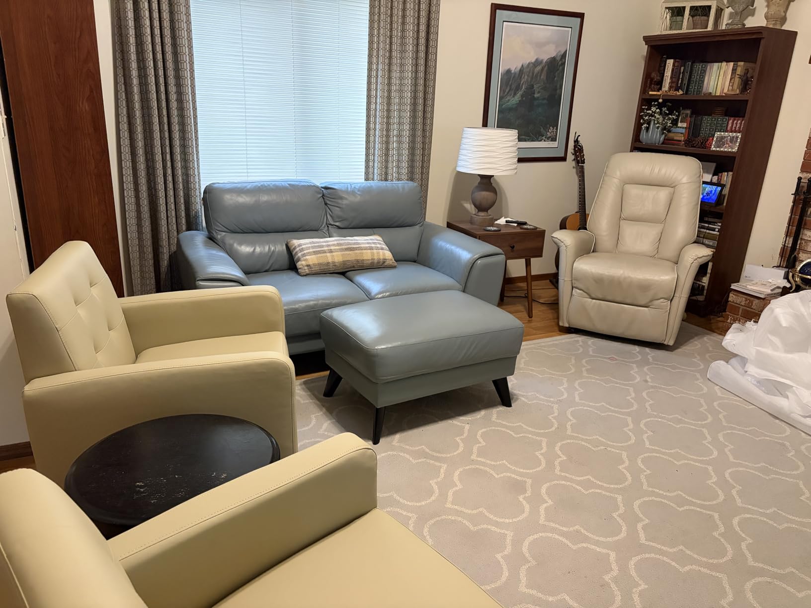 Yaheetech Mid Century Accent Chair Living Room Chair Navy Blue | Linen-Like Upholstered, Modern Reading Nook Chair, Button Tufted Back, Rubberwood Legs, Bedroom Office customer photo 2