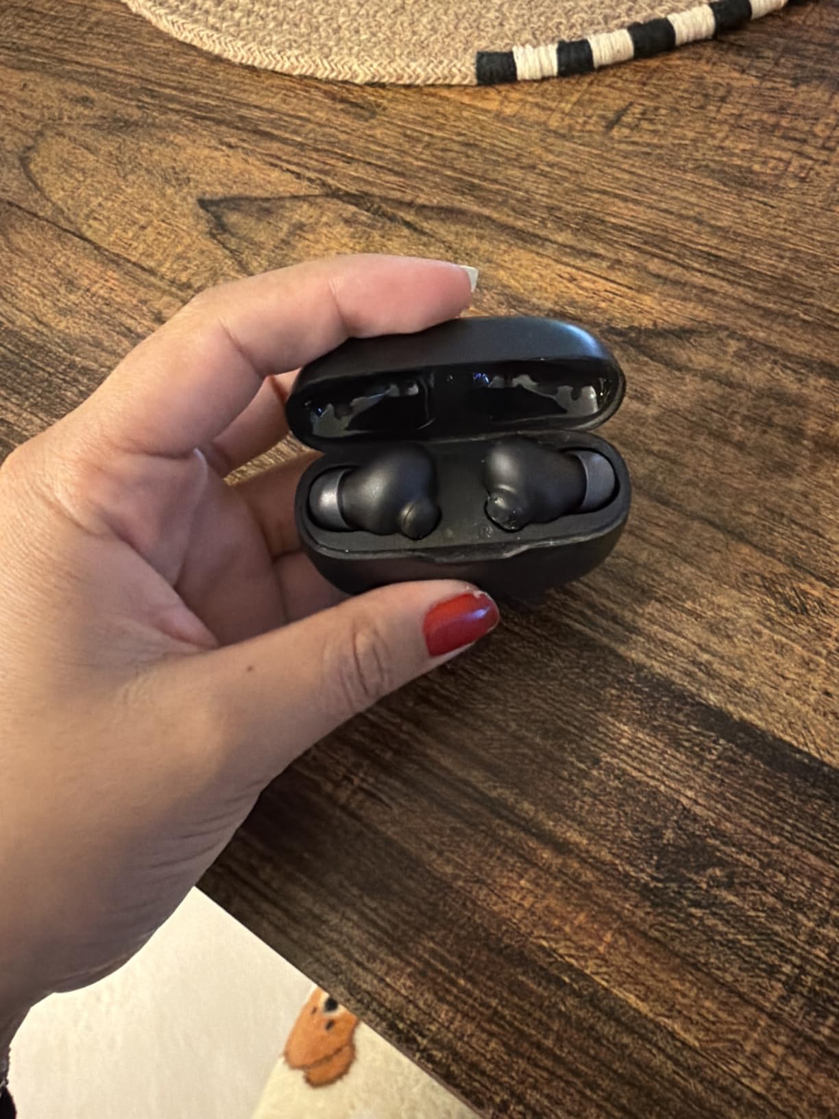 JBL Vibe Beam - True Wireless Earbuds - Black customer photo 2