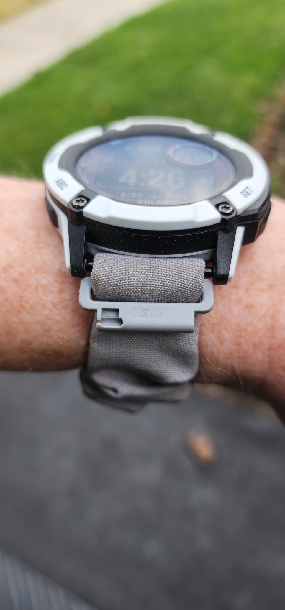 Garmin Instinct® 2X Solar, Rugged Outdoor Smartwatch, 50mm, Graphite customer photo 2