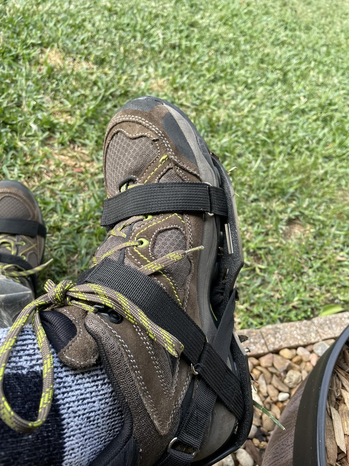 Lawn Aerator Shoes for Grass - Pre-Assembled Grass Aerator Shoes for Lawn - Soil Yard Aerator Tool for Aerating Patio Garden, Black customer photo 2