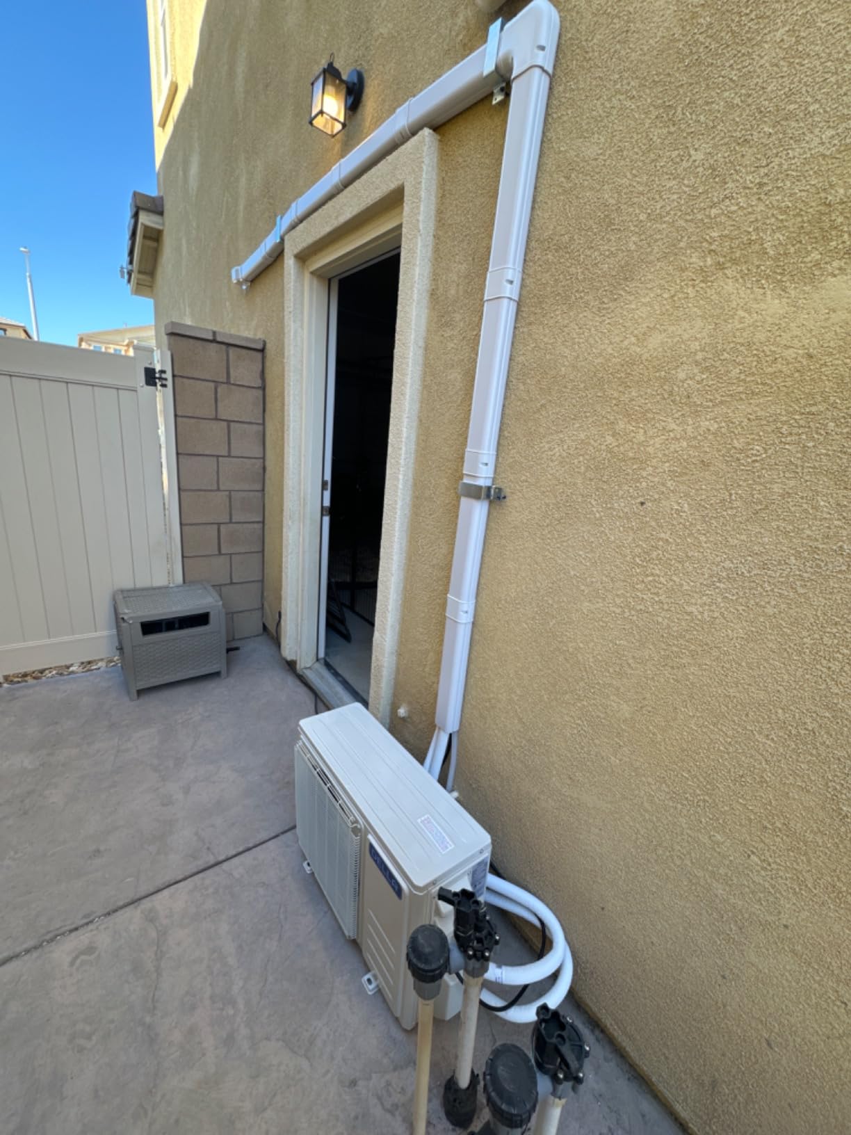DELLA Vario Series 12000 BTU Mini Split AC, Work with Alexa and Wifi, 20.5 SEER2 Cools Up to 550 Sq.Ft, Energy Efficient, 115V Ductless Inverter System, Pre-Charged Heat Pump and 16.4ft Kits customer photo 2