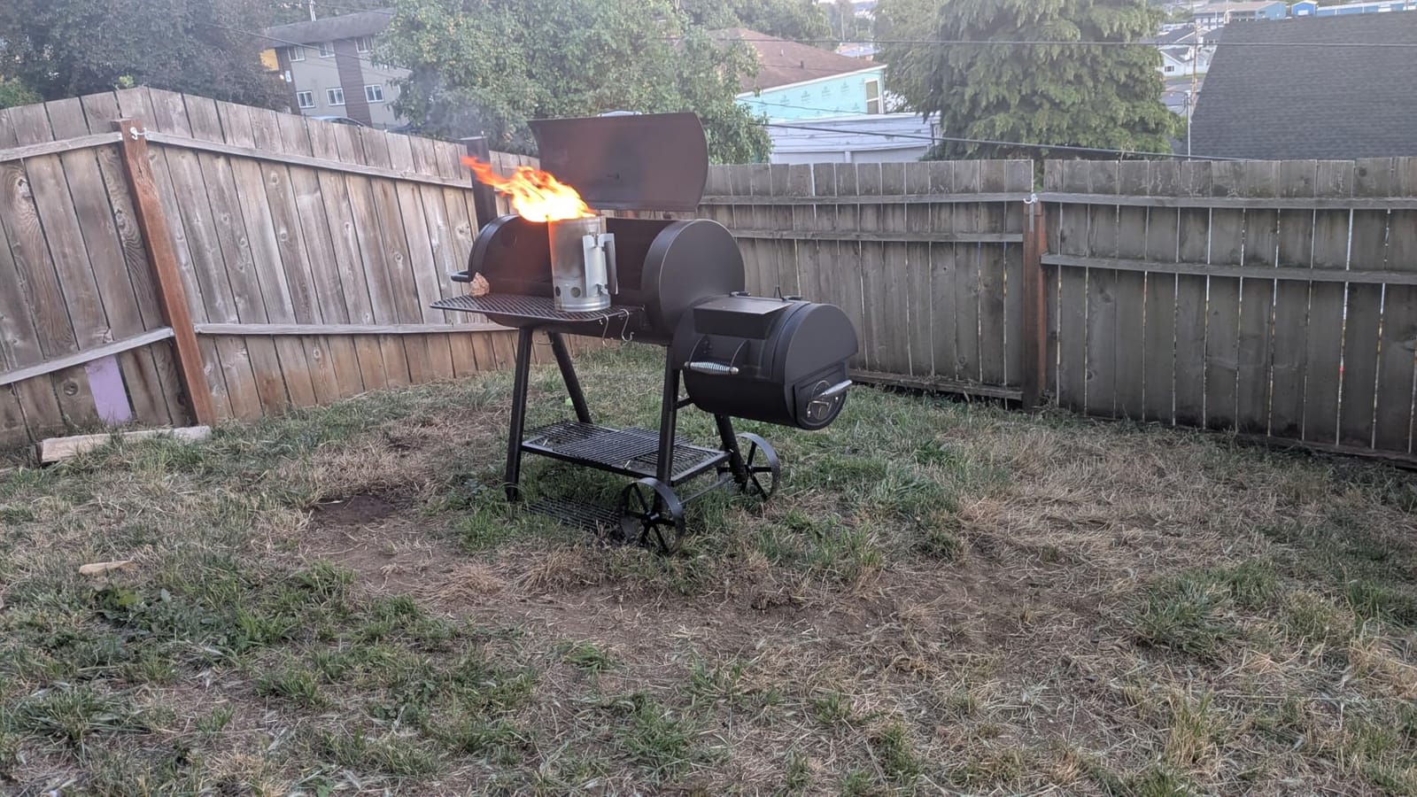 MFSTUDIO Barrel Charcoal Grill w/Offset Smoker, 941 SQ.IN. Cooking Area | Easy to Move, Adjustable Fire Vent, Porcelain-enameled Cooking Grate, Chrome-plated Lid, Foldable Front Shelf, for BBQ customer photo 1