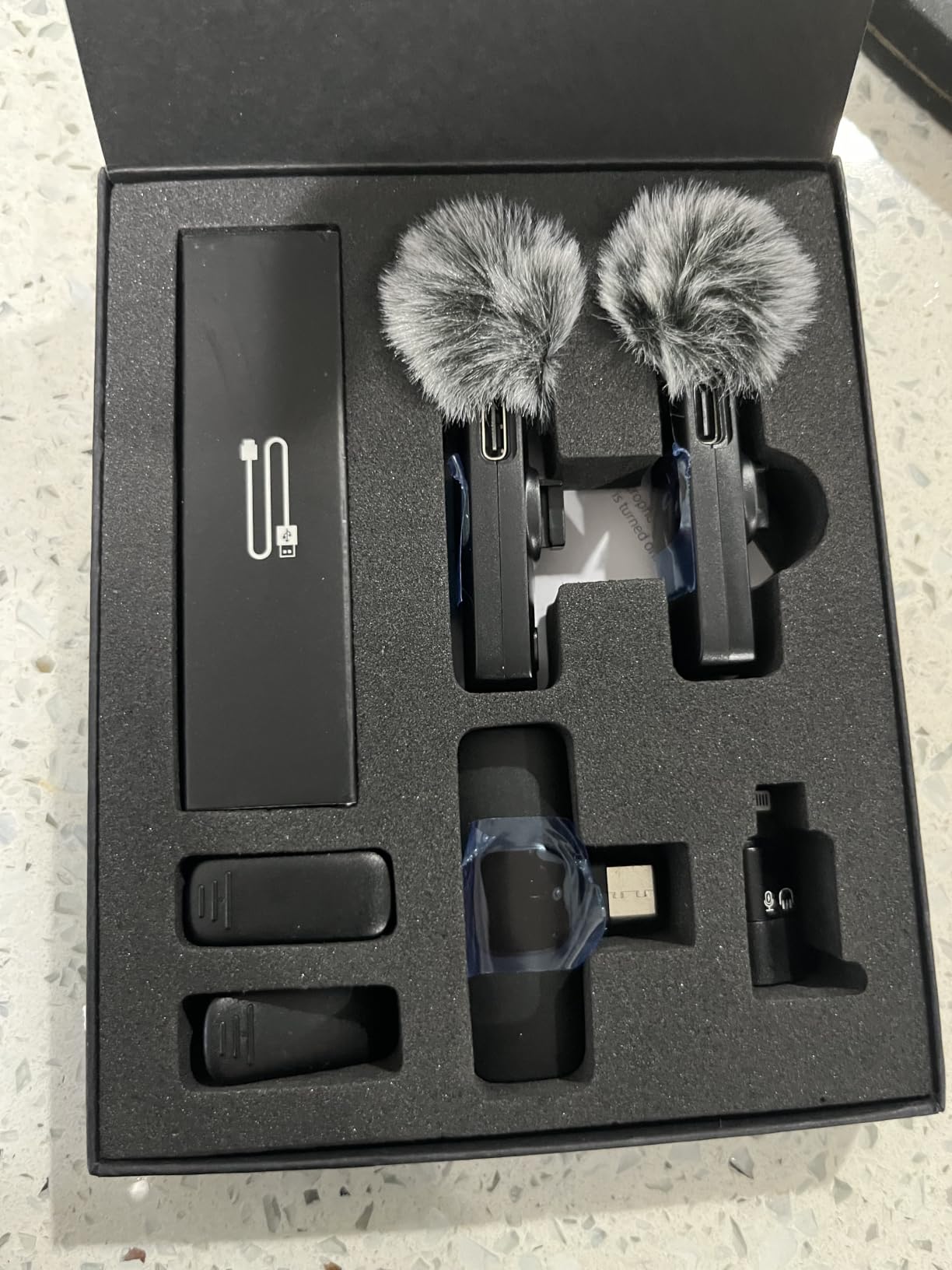 Labstandard Professional Wireless Lavalier Lapel Microphone for iPhone, iPad, mini Video Recording Mic forInterview Video Podcast Vlog YouTube&Livestream, Noise Reduction, Plug &Play customer photo 2