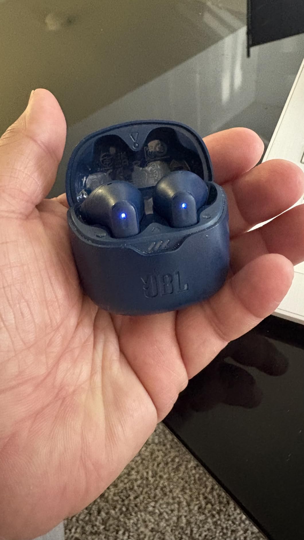JBL Tune Flex - True Wireless Noise Cancelling Earbuds (Black), Small customer photo 2