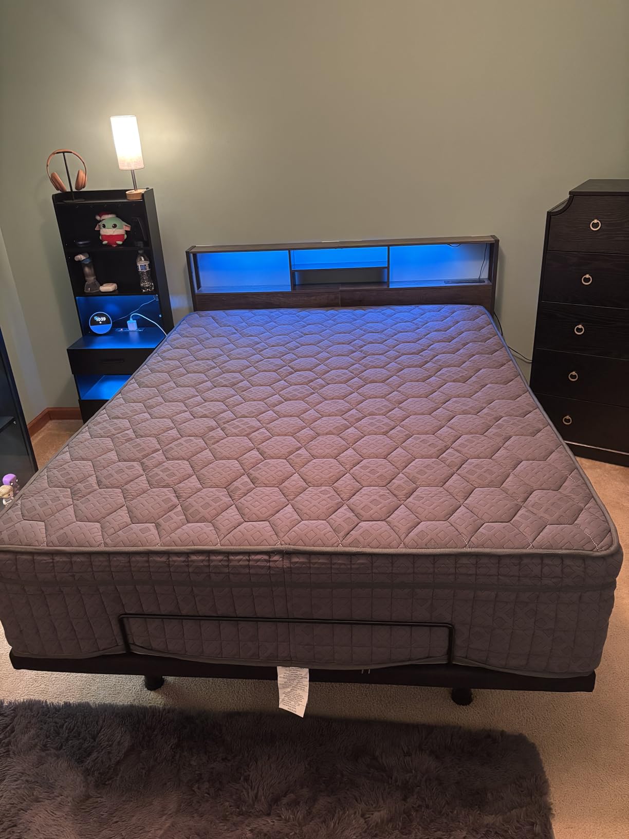 Tami Tami T600 Adjustable Bed Frame Full Size with Remote & Massage - Electric Beds Bases, Zero Gravity, Dual Side USB, Side Pockets, Nightlight, Quiet Motor, Wireless Remote, 5 Min Easy Assembly customer photo 2