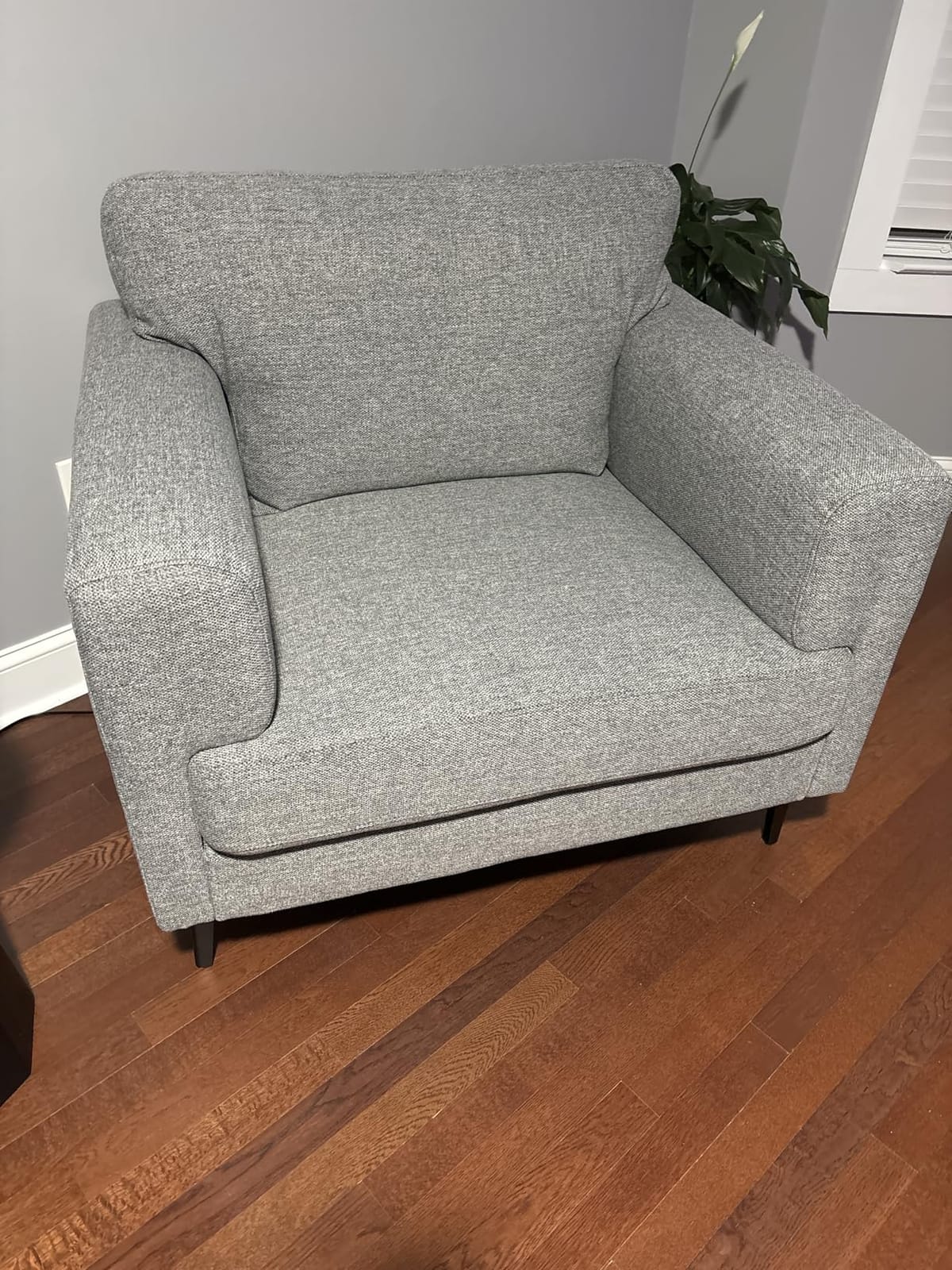 CDCASA Accent Chair, Linen Fabric Oversized Mid Century Modern Chair Set of 1, Comfy Upholstered Armchair Reading Accent Chairs Sofa Chairs for Bedroom Living Room, Light Brown customer photo 2