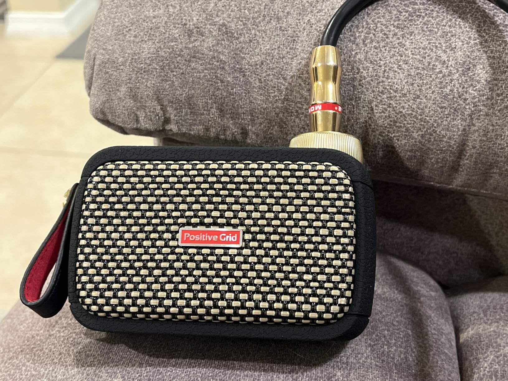 Positive Grid Spark GO 5W Ultra-Portable Smart Guitar Amp & Speaker customer photo 1