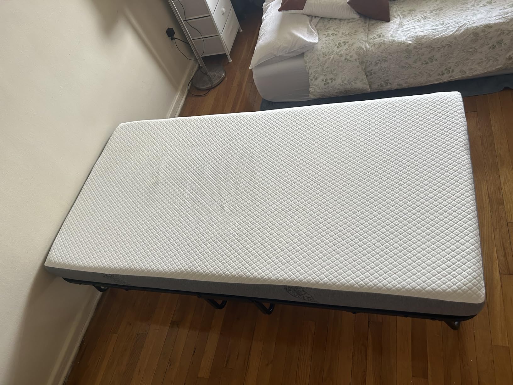 EconoHome Folding Bed with Mattress - 75x31 Cot Size Frame - Portable Rollaway Guest Bed with 5-inch Memory Foam Mattress - Space-Saving Foldable Design for Easy Storage (31 Inch) customer photo 2