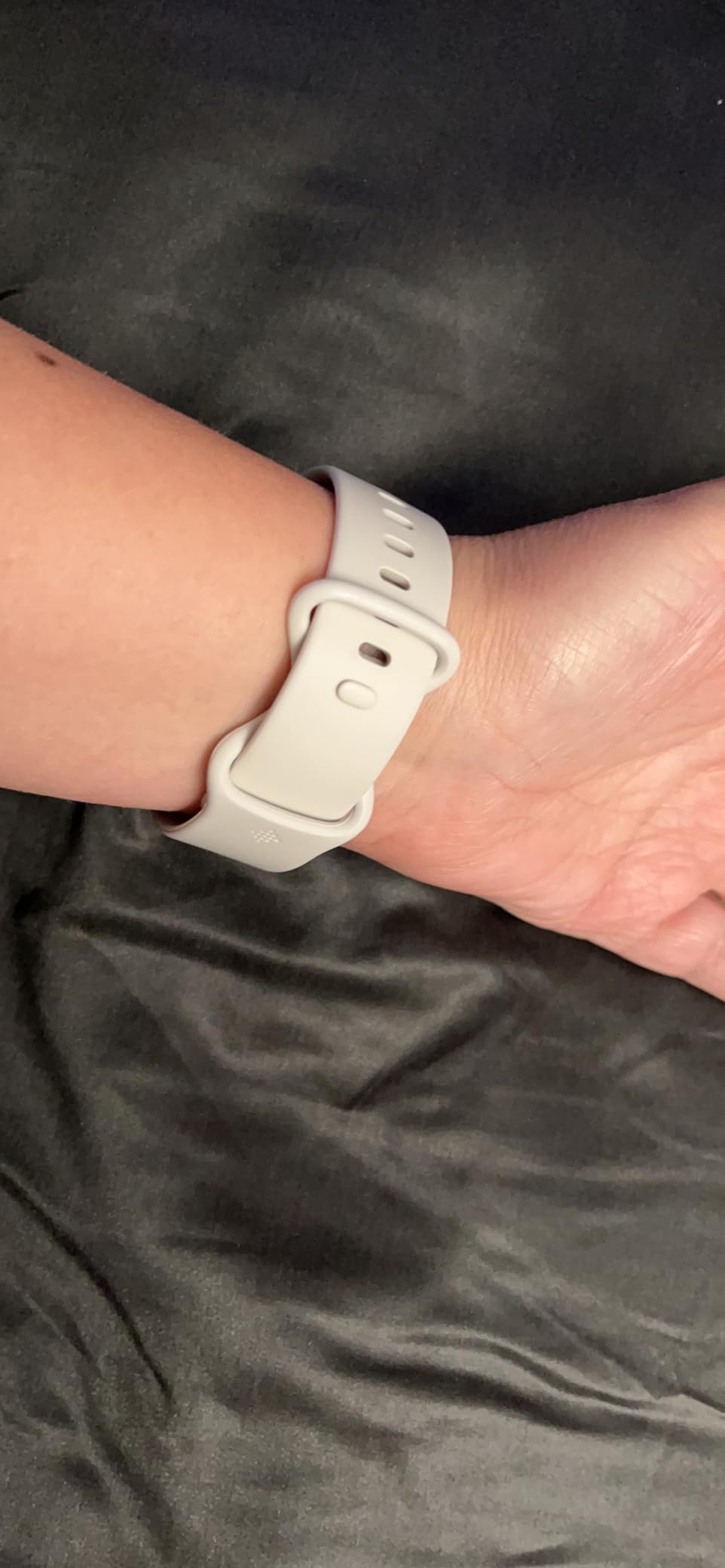 Google Fitbit Charge 6 - Fitness Tracker - Obsidian/Black customer photo 2
