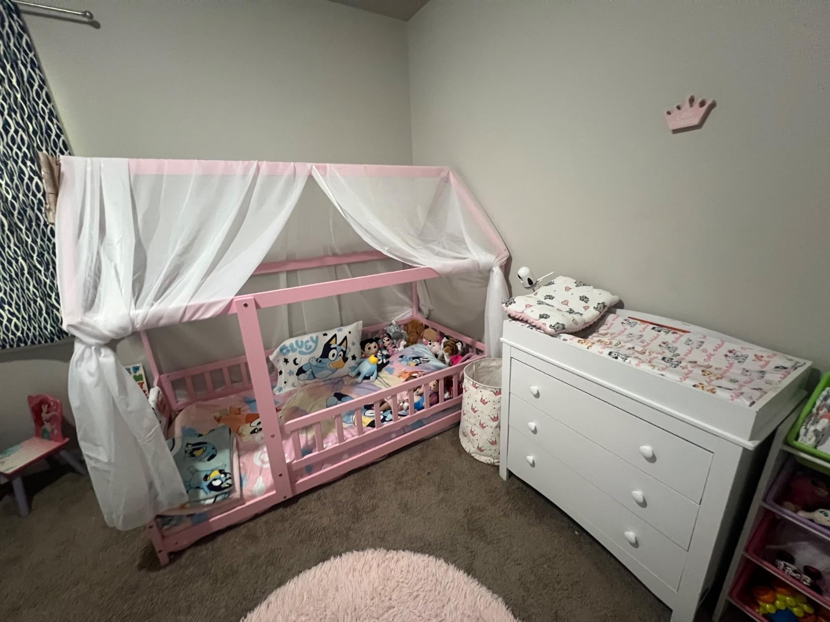 Bellemave Full Size House Floor Bed, Wooden Montessori Bed with Fence and Roof for Kids, Playhouse Full Bed Frame for Girls, Boys (Full, White) customer photo 1