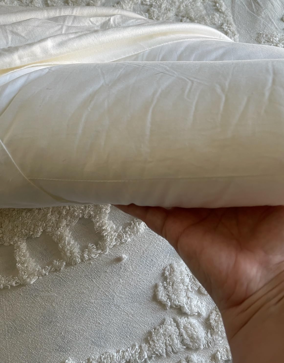 MINUPWELL Knee Pillow for Side Sleepers - Between Leg & Under Knee Pillow for Back Sleepers - 100% Cotton Fabric customer photo 1