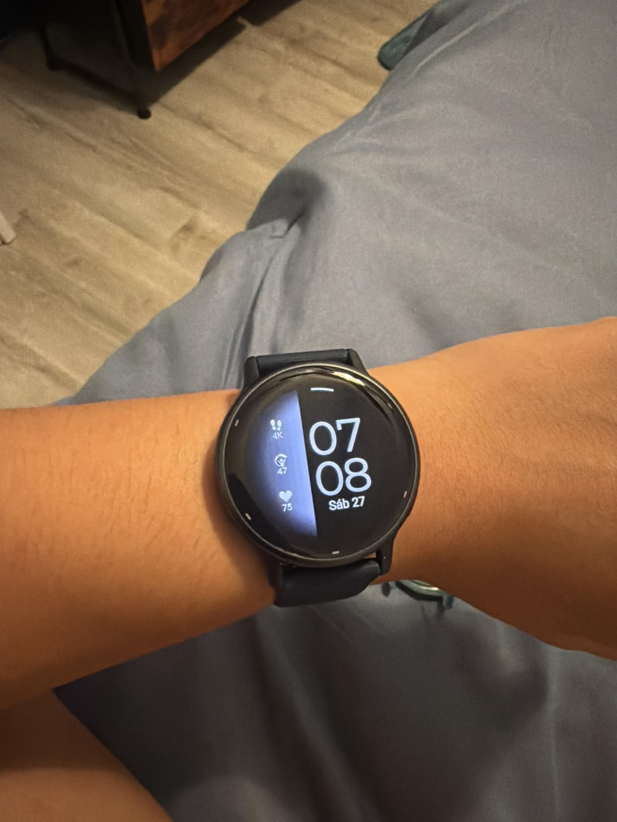 Garmin vívoactive® 5, Health & Fitness GPS Smartwatch, 42mm, Black customer photo 2