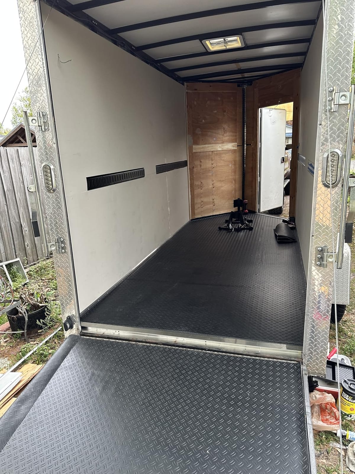TUFFIOM 7.5 x 20 FT Garage Floor Mat, Thickened Diamond Plate PVC Garage Mats Flooring Roll for Under Car, Garage Parking Mats for Floor Large SUVs, MPV, Pickup Truck customer photo 2