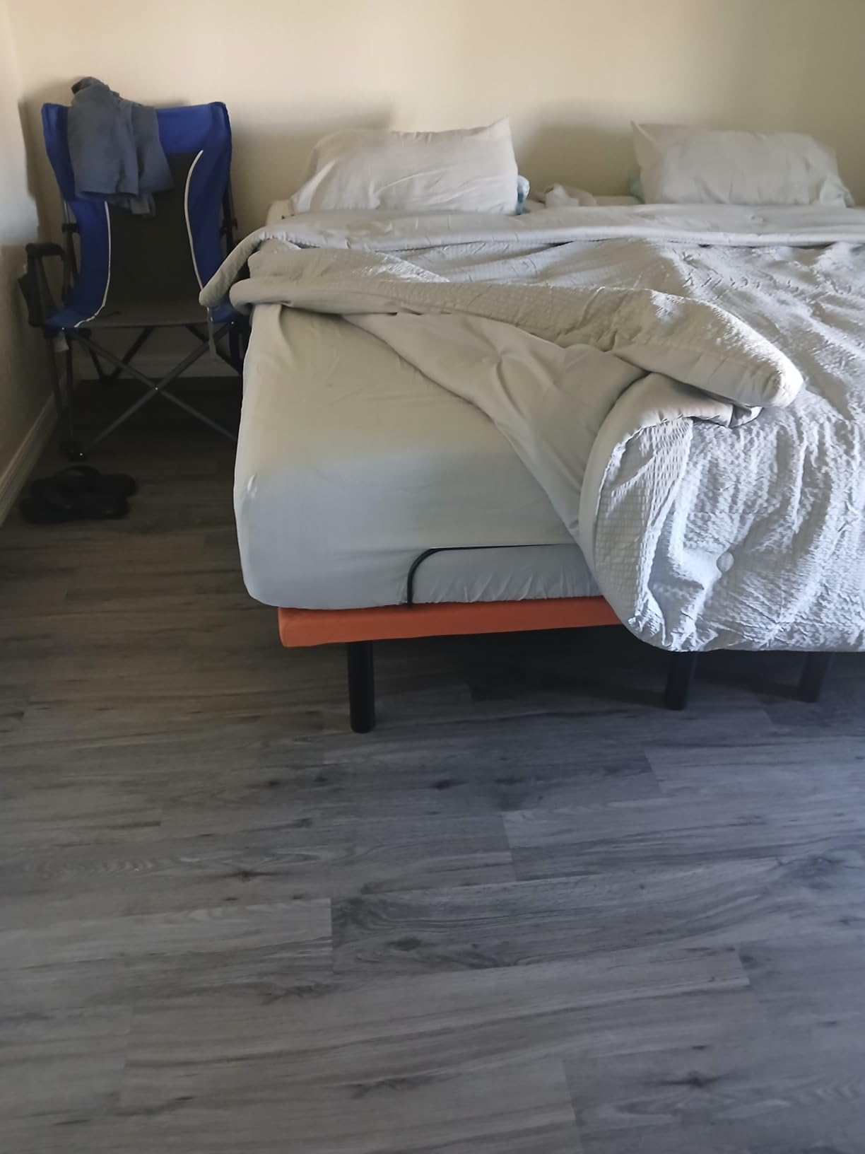 ESHINE Adjustable Bed Frame + 12