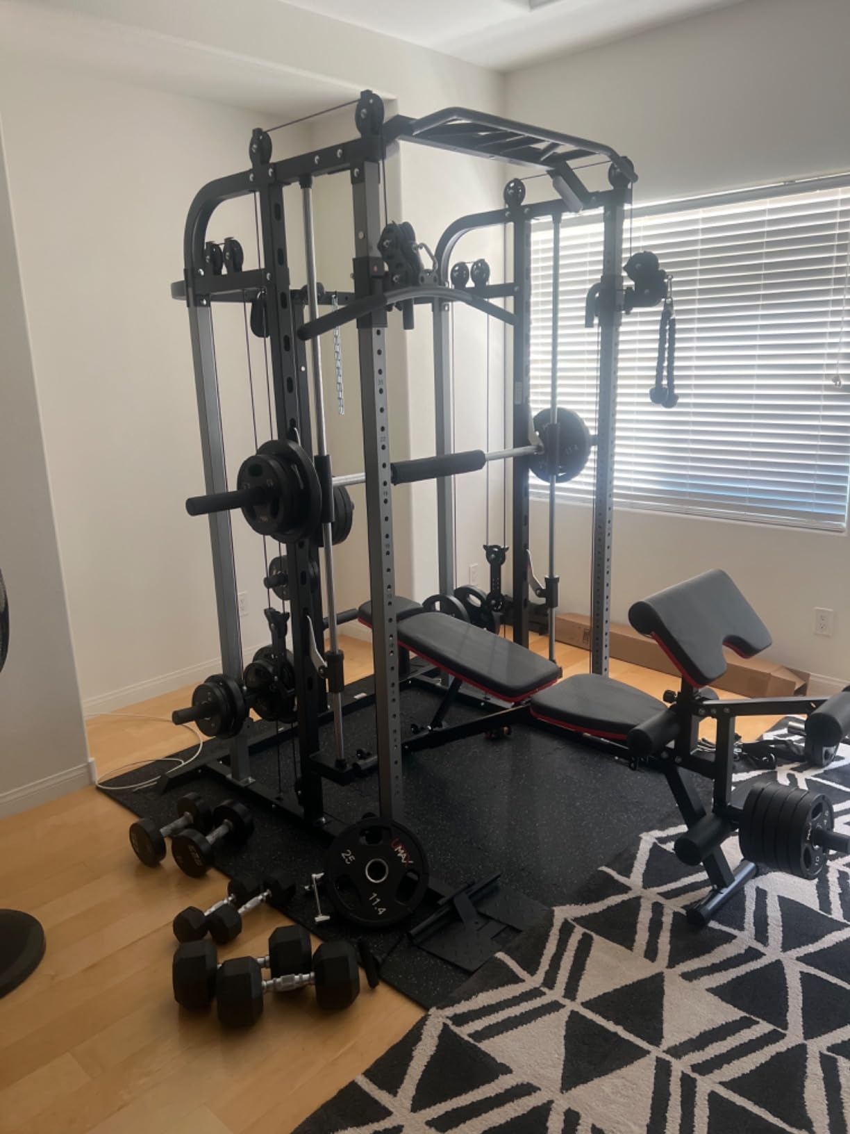 Smith Machine, Multifunctional Power Cage Rack with Smith Bar and Cable Pulley System, and LAT Pull Down Machine for Home Gym… customer photo 1