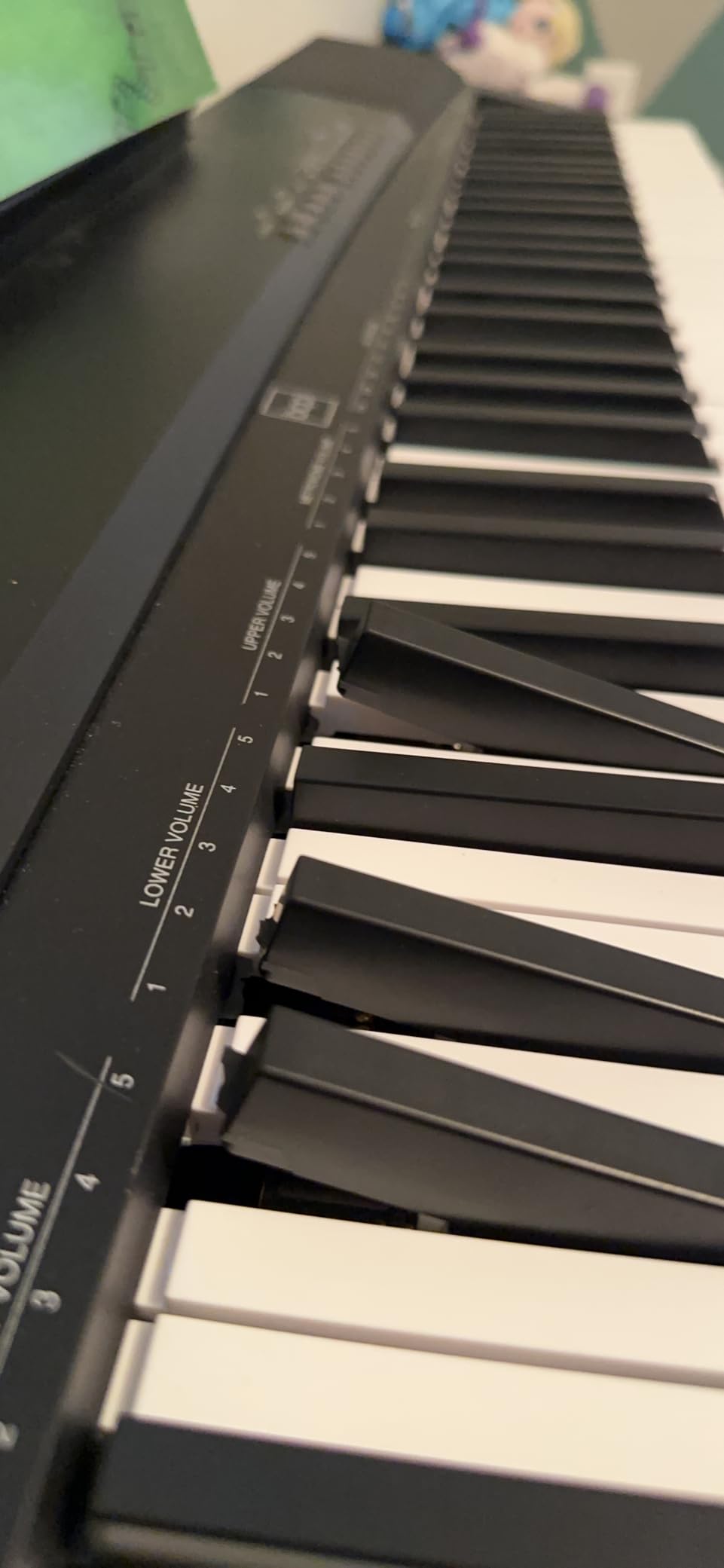 Best Choice Products 88-Key Full Size Digital Piano Electronic Keyboard Set for All Experience Levels w/Semi-Weighted Keys, Stand, Sustain Pedal, Built-In Speakers, 6 Voice Settings - White customer photo 2
