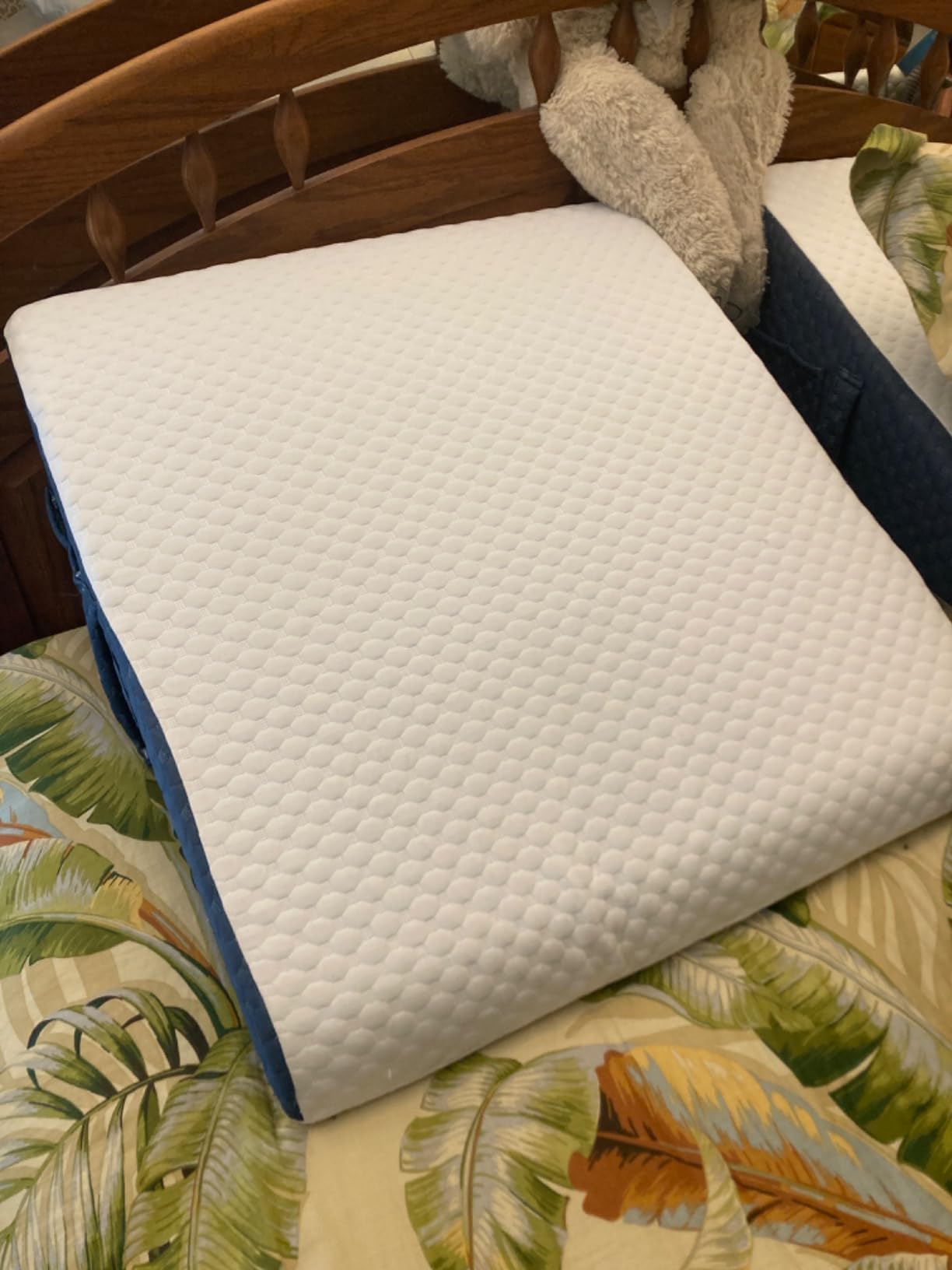 Welzona Wedge Pillow for Sleep Apnea, 12inch Bed Wedge | Updated Bed Wedge Pillow, Acid Reflux, Heartburn, GERD, Neck Pain, Cooling Memory Foam Top, Removable Washable Cover customer photo 2