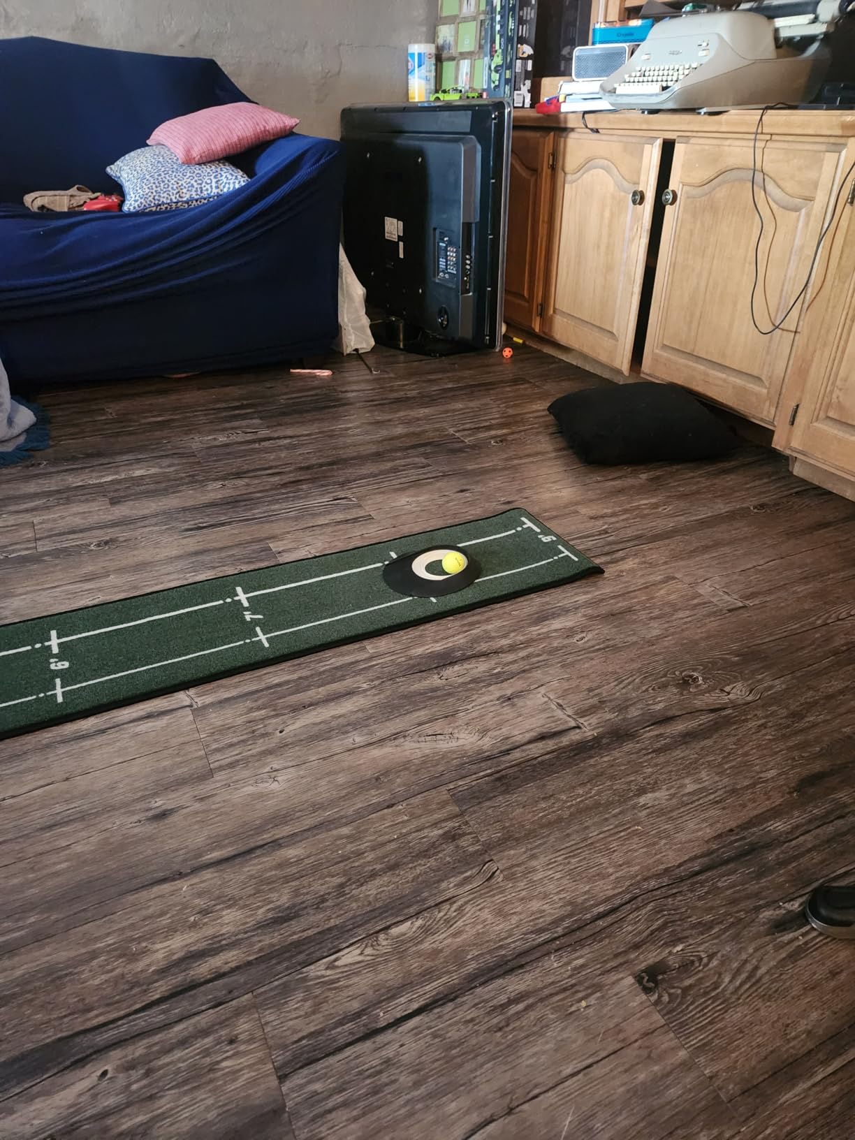 Golf Putting Mat Indoor & Outdoor with Distance Markers Anti Slip Backing customer photo 2