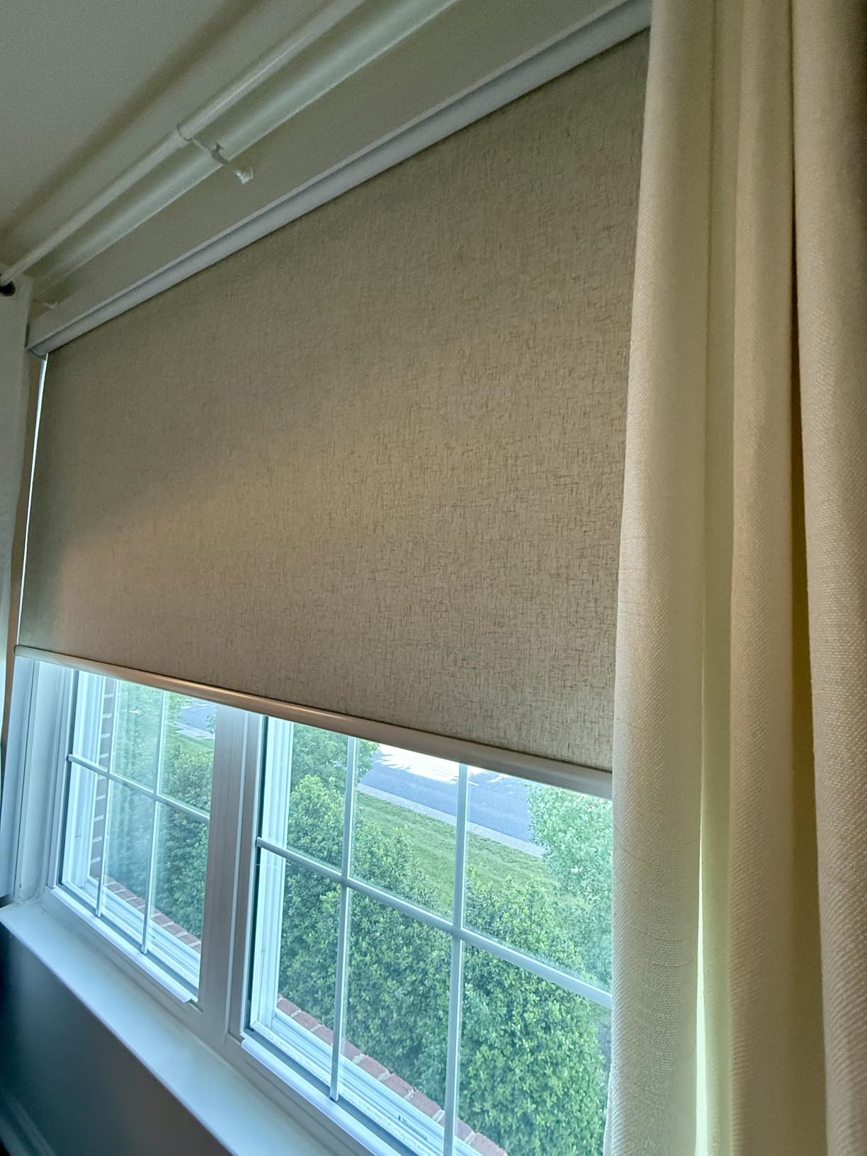 Bringnox Motorized Blinds with Remote, 100% Blackout, Voice Controlled | Compatible with Apple Home, Alexa, and Google. Whisper quiet motorized shades designed for bedrooms and living rooms. customer photo 2