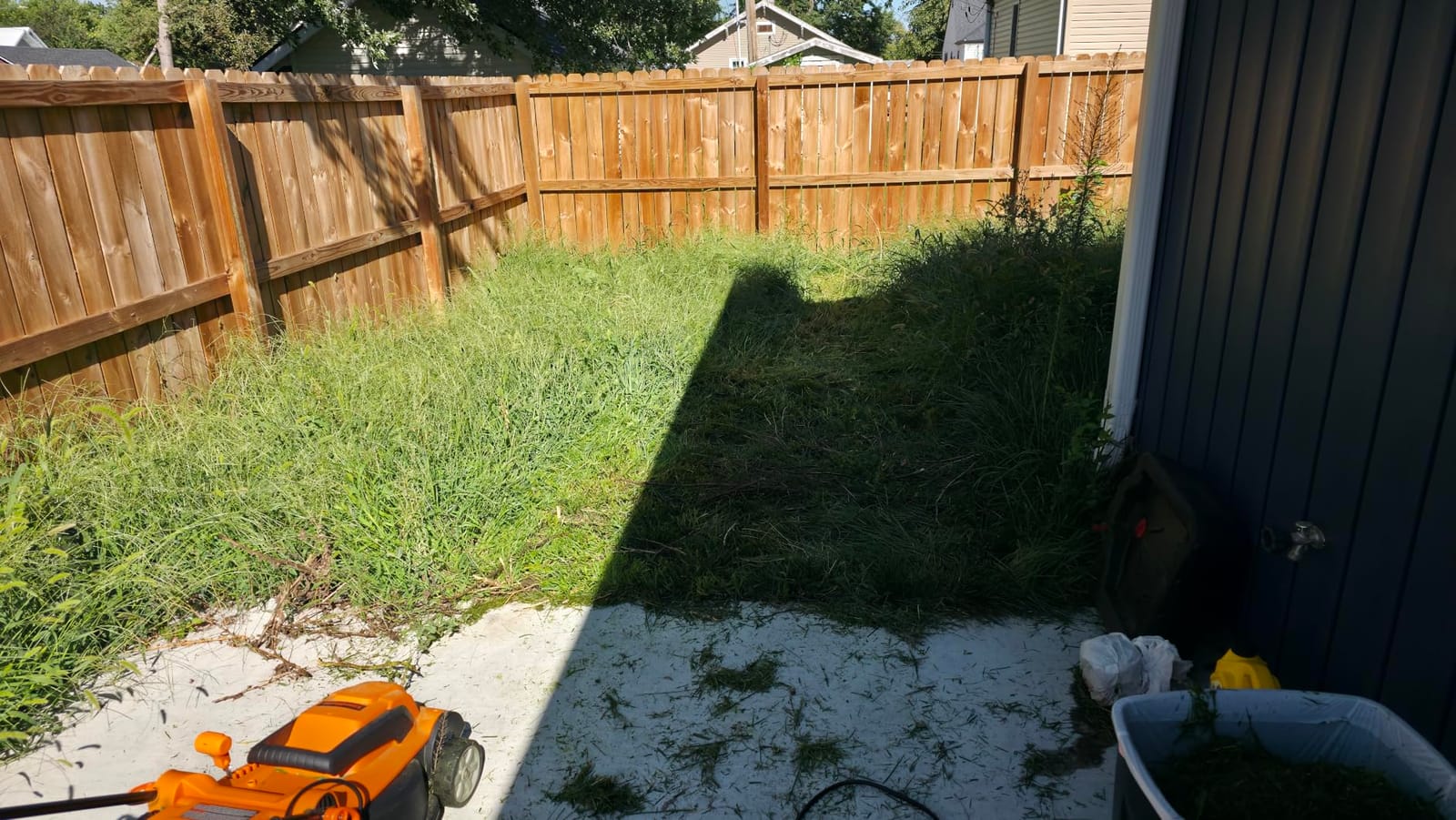 LawnMaster 48V MAX 19'' Brushless Cordless Electric Lawn Mower, CLMF4819A customer photo 1