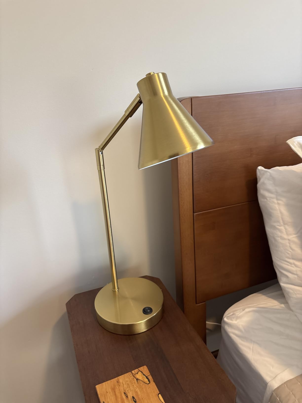 O'Bright Astrum - LED Desk Lamp with Dual USB Charging Ports, 100% Metal, 270 Degree Swivel Arms, Soft White Light (3000K), Bedside & Home Office Table Lamp, ETL Listed, Black customer photo 2