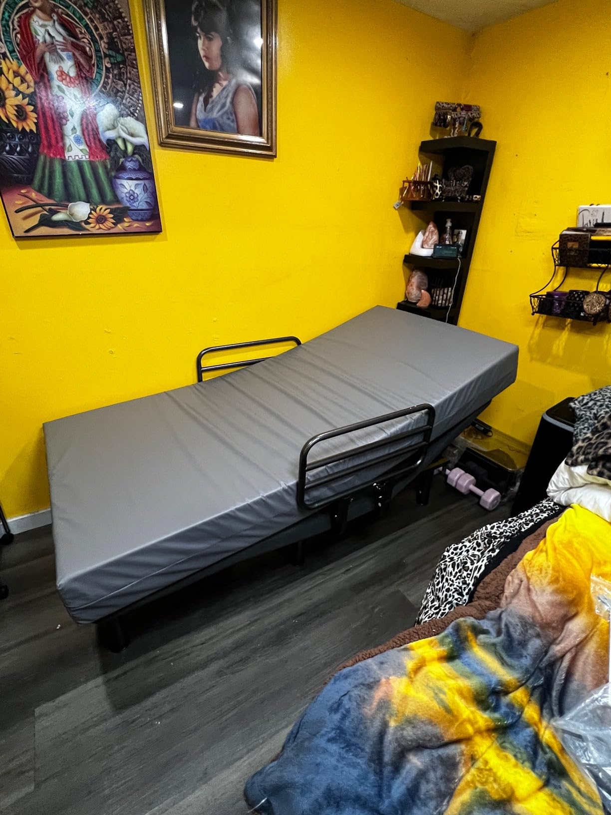 AbyssZen Home Care Electric Adjustable Bed Frame with Safety Rail, Twin XL | Safety Rail Included, Easier Bed Entry & Exit, 3 Adjustable Leg Heights, Under-Bed Nightlight, Wireless Head & Foot Incline customer photo 1